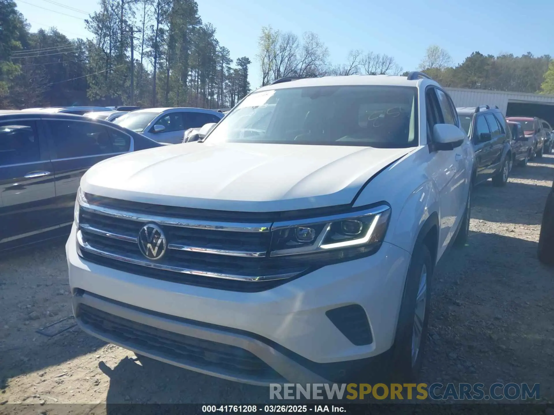 2 fotografías del automóvil dañado 1V2WR2CA3MC585840 VOLKSWAGEN ATLAS 2021