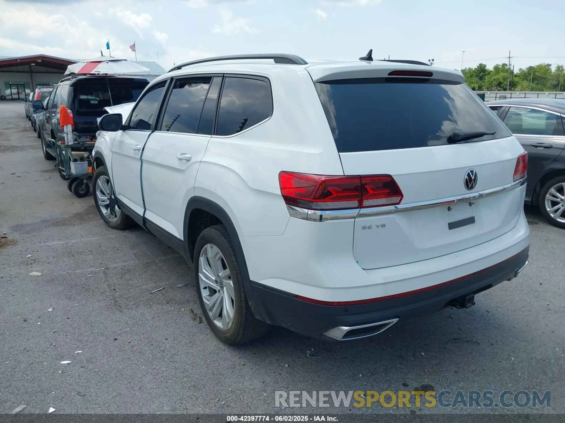 3 fotografías del automóvil dañado 1V2WR2CA5MC569901 VOLKSWAGEN ATLAS 2021