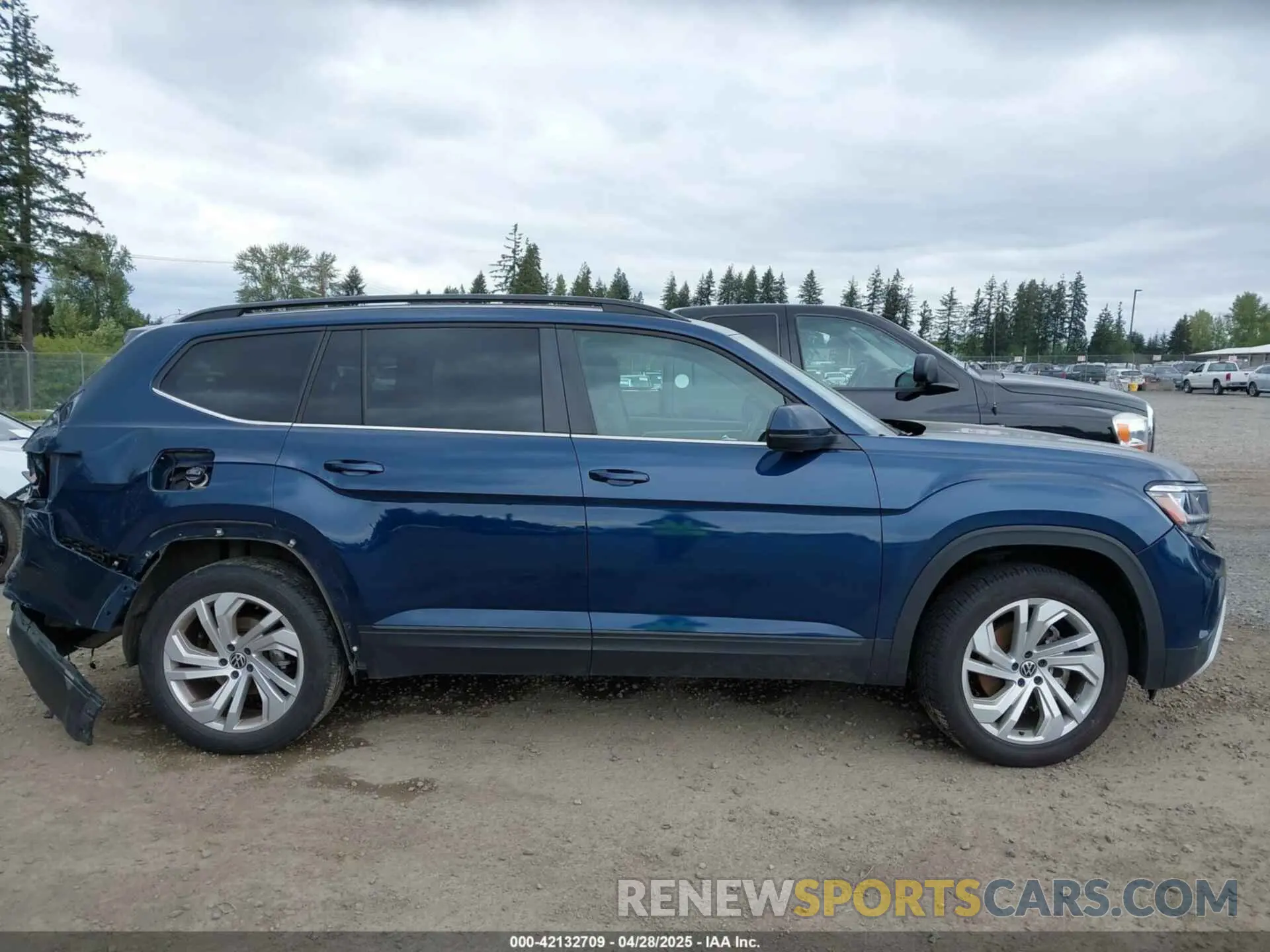 12 fotografías del automóvil dañado 1V2WR2CA7MC568779 VOLKSWAGEN ATLAS 2021