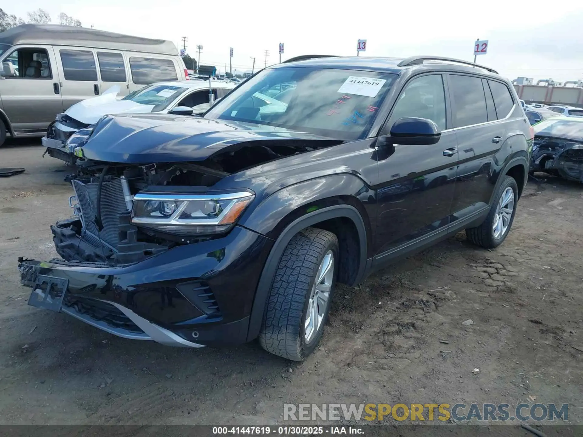 2 fotografías del automóvil dañado 1V2WR2CAXMC558294 VOLKSWAGEN ATLAS 2021