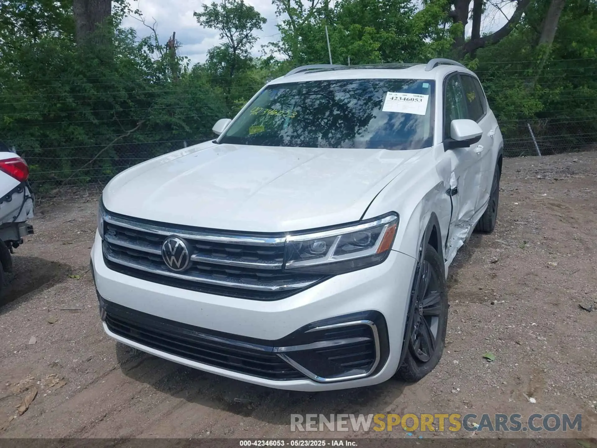 2 fotografías del automóvil dañado 1V2AR2CA2NC547804 VOLKSWAGEN ATLAS 2022
