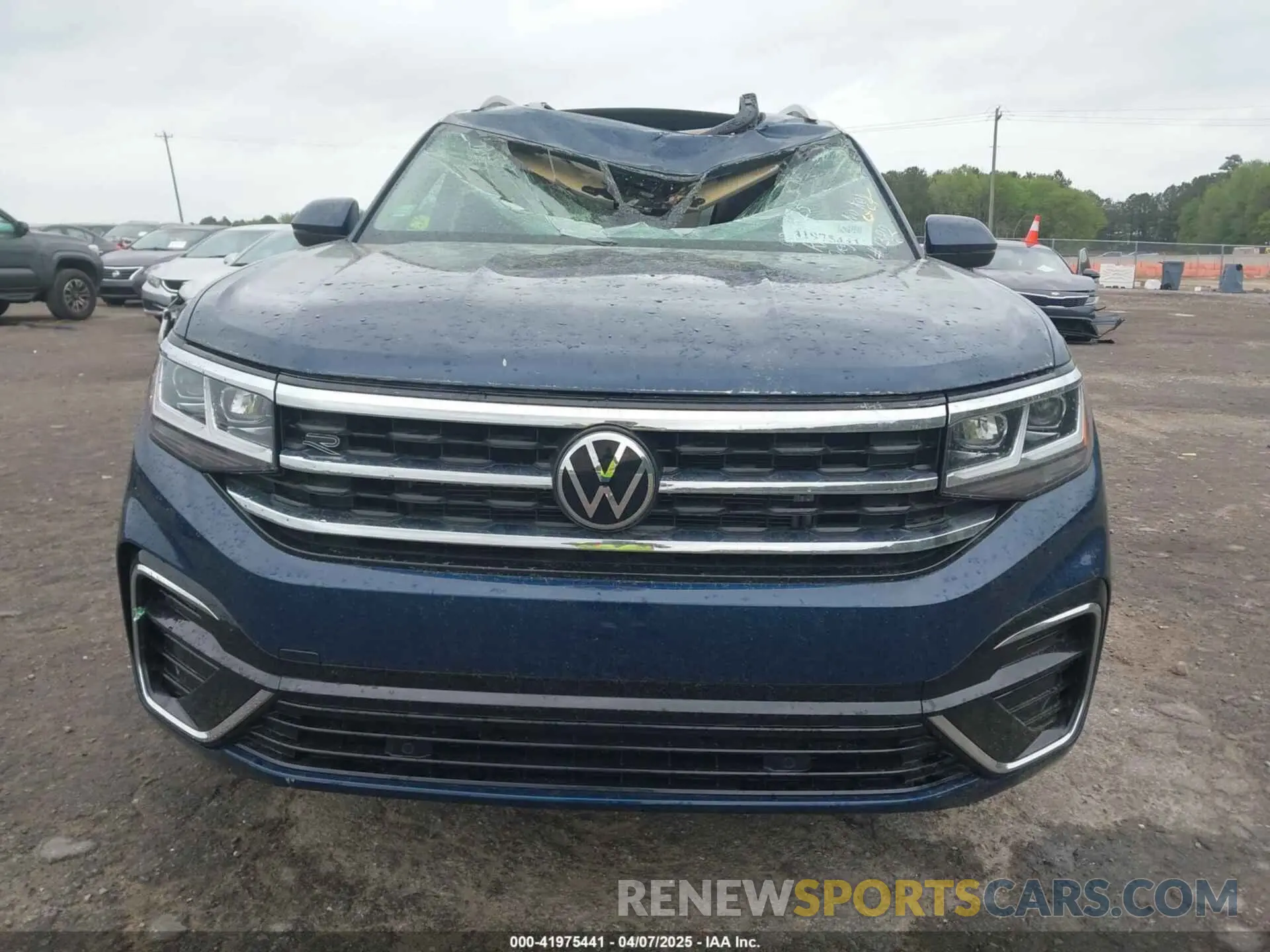 11 fotografías del automóvil dañado 1V2AR2CA9NC511382 VOLKSWAGEN ATLAS 2022