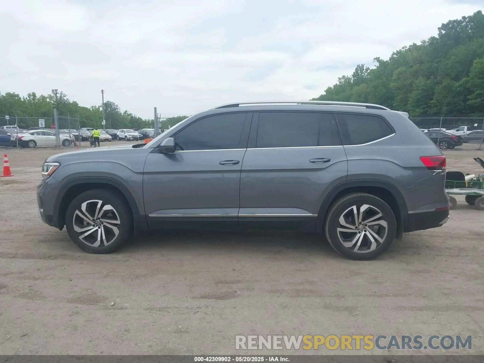 14 fotografías del automóvil dañado 1V2BP2CA2NC504428 VOLKSWAGEN ATLAS 2022