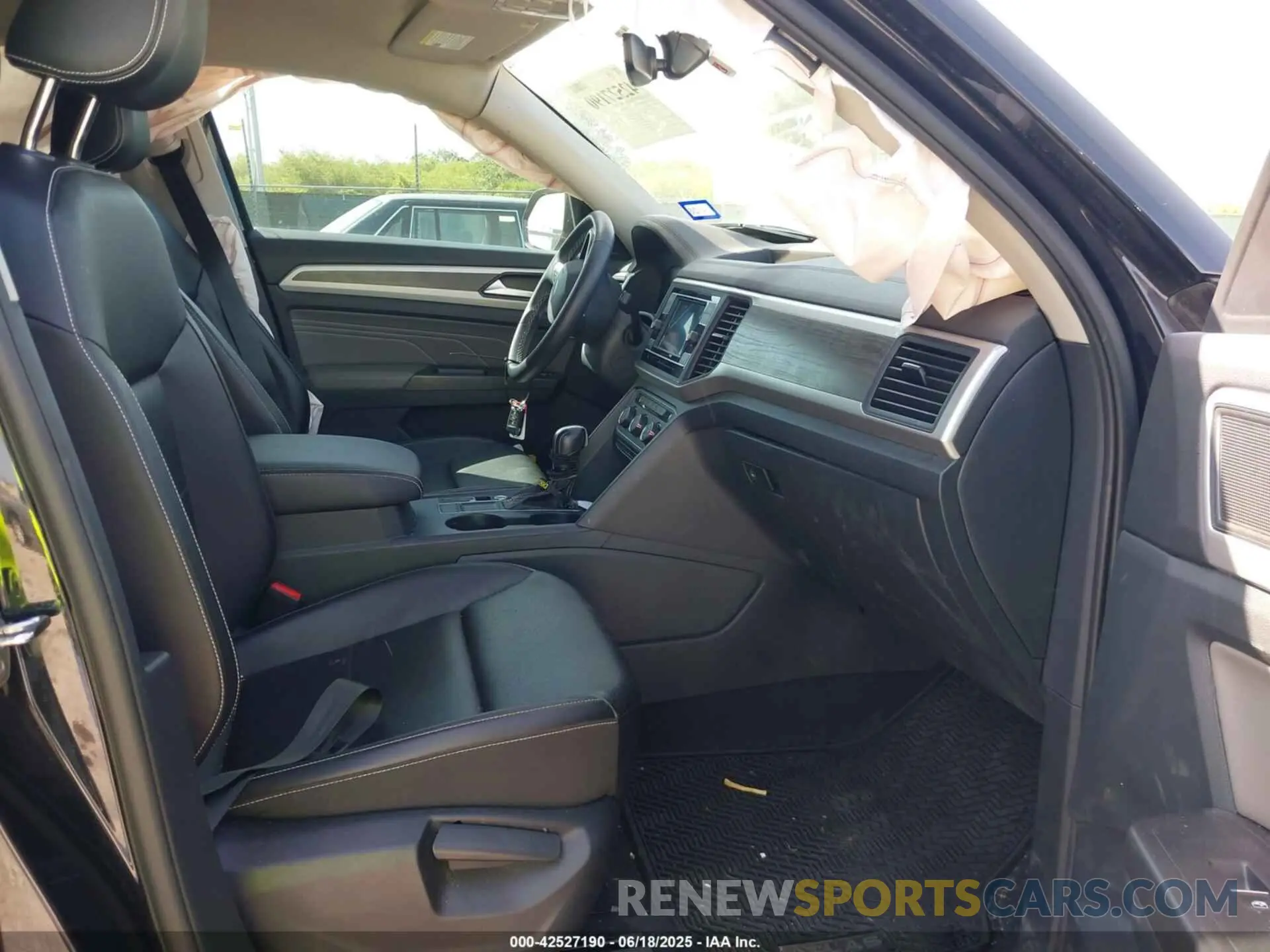 5 fotografías del automóvil dañado 1V2DP2CA7NC528880 VOLKSWAGEN ATLAS 2022
