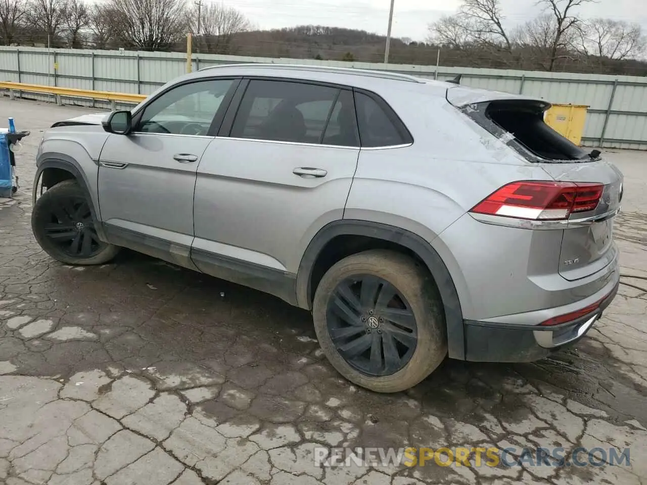 2 fotografías del automóvil dañado 1V2HE2CA5NC223854 VOLKSWAGEN ATLAS 2022