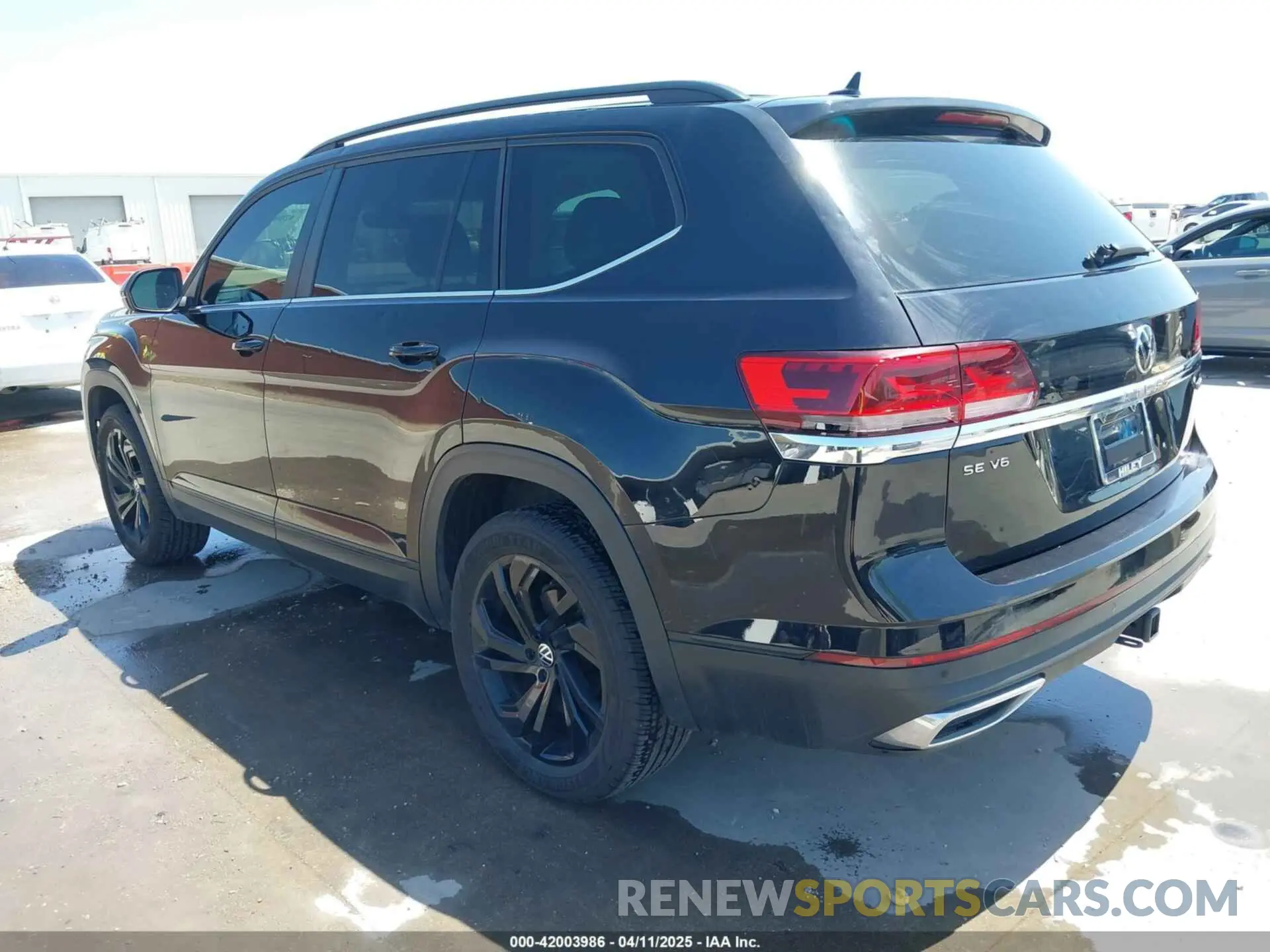 3 fotografías del automóvil dañado 1V2HR2CA1NC549980 VOLKSWAGEN ATLAS 2022