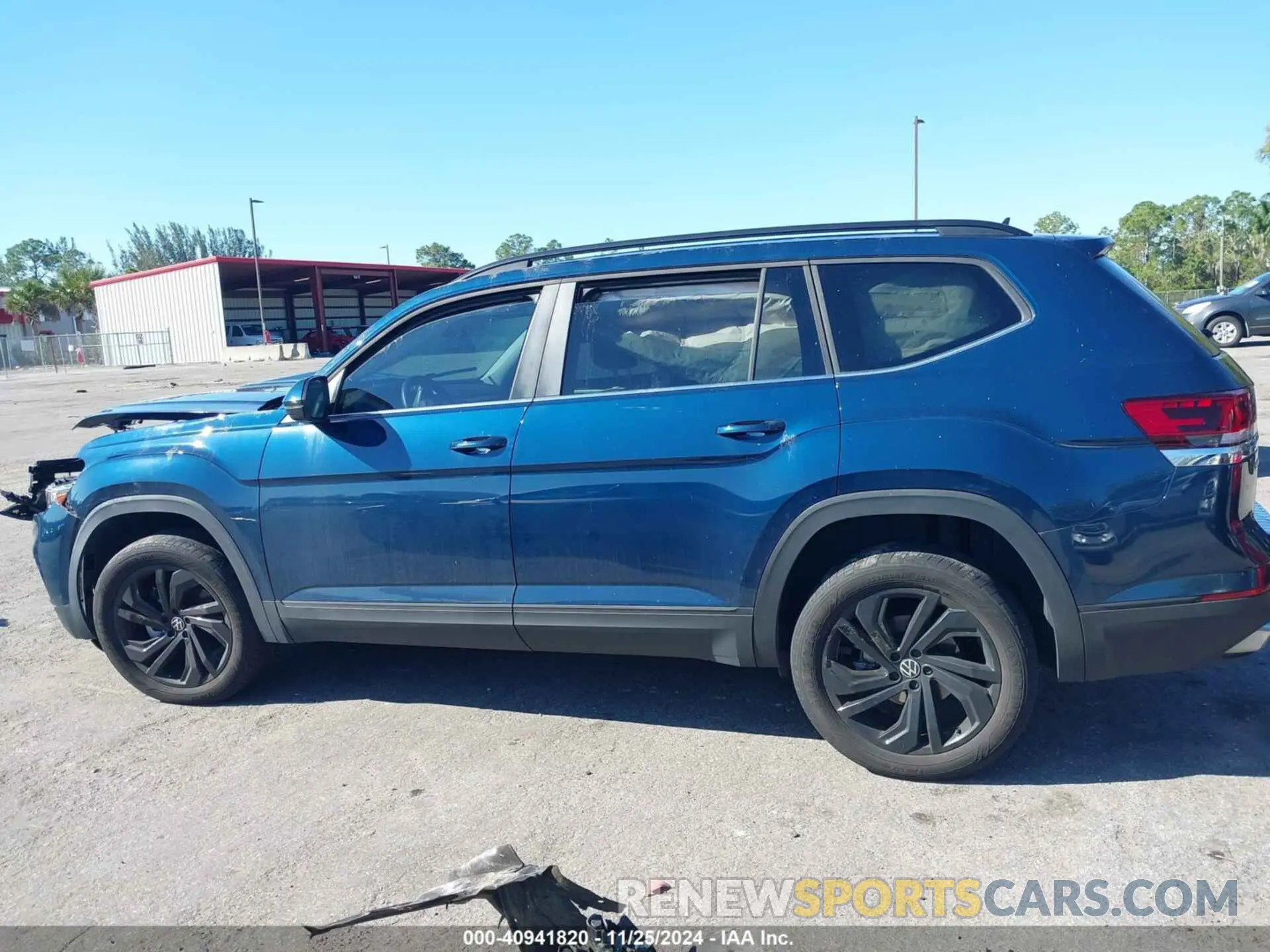 13 fotografías del automóvil dañado 1V2HR2CA9NC554408 VOLKSWAGEN ATLAS 2022