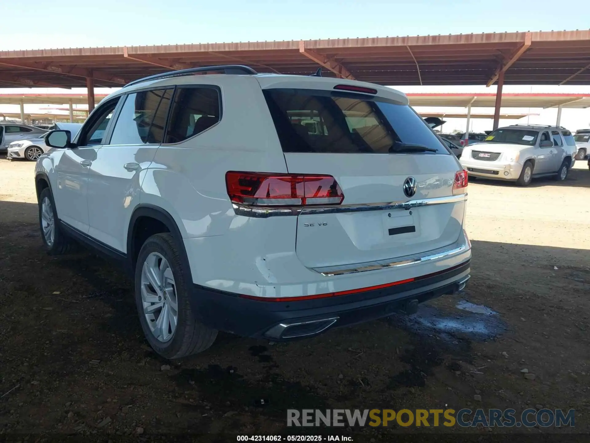 3 fotografías del automóvil dañado 1V2JR2CA0NC550958 VOLKSWAGEN ATLAS 2022