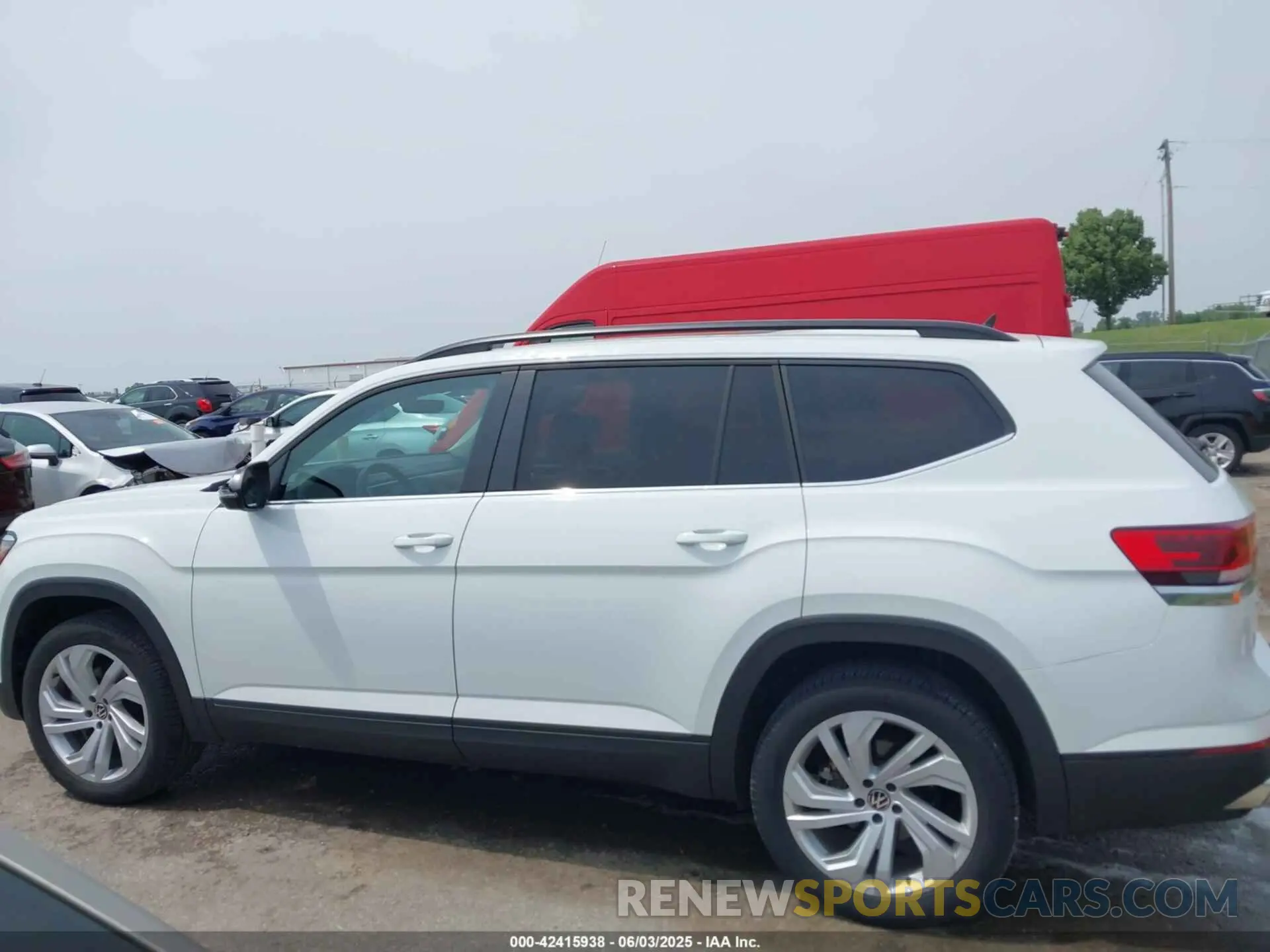 14 fotografías del automóvil dañado 1V2JR2CA3NC512561 VOLKSWAGEN ATLAS 2022