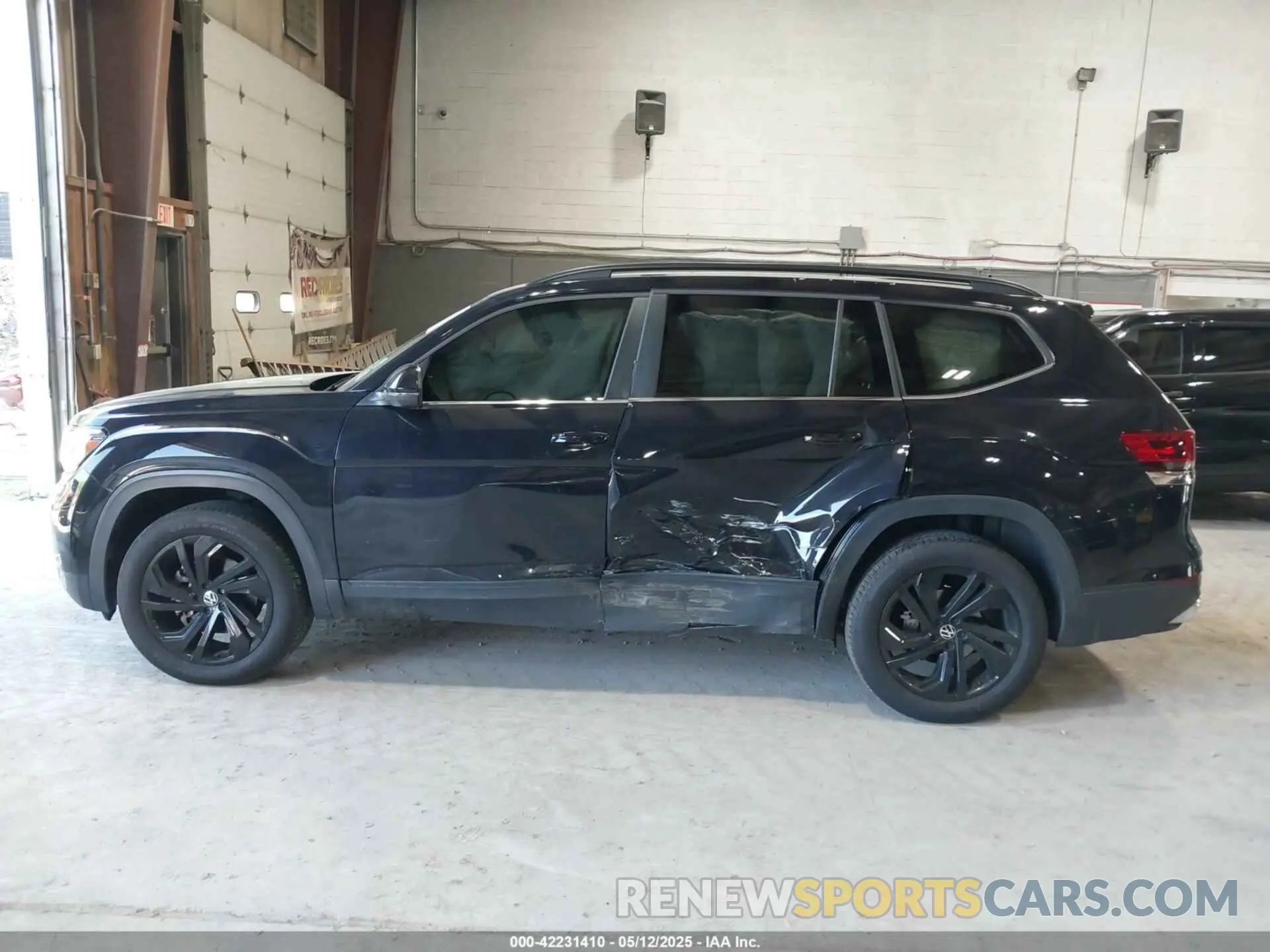 14 fotografías del automóvil dañado 1V2KP2CA5NC509929 VOLKSWAGEN ATLAS 2022