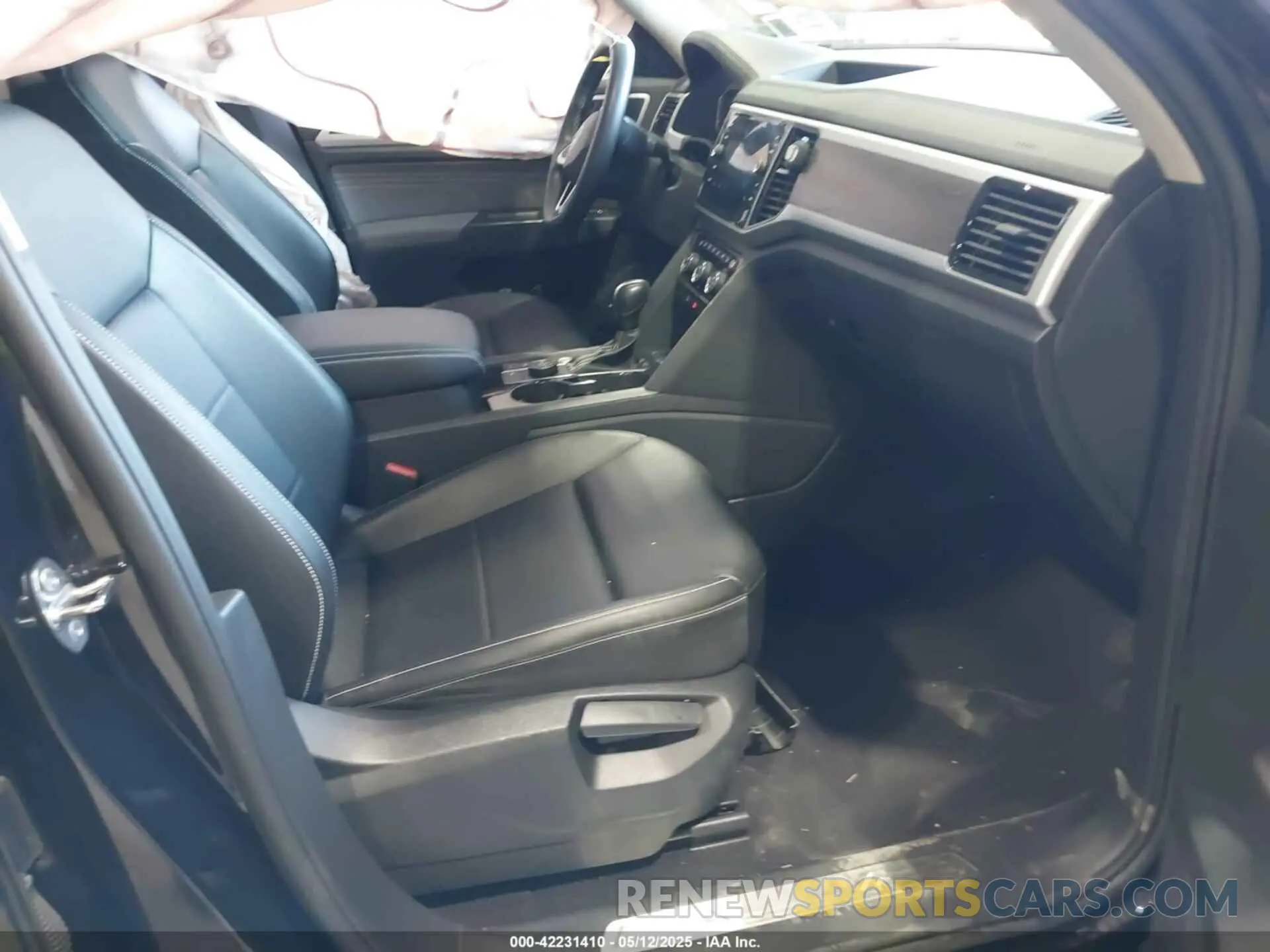 5 fotografías del automóvil dañado 1V2KP2CA5NC509929 VOLKSWAGEN ATLAS 2022