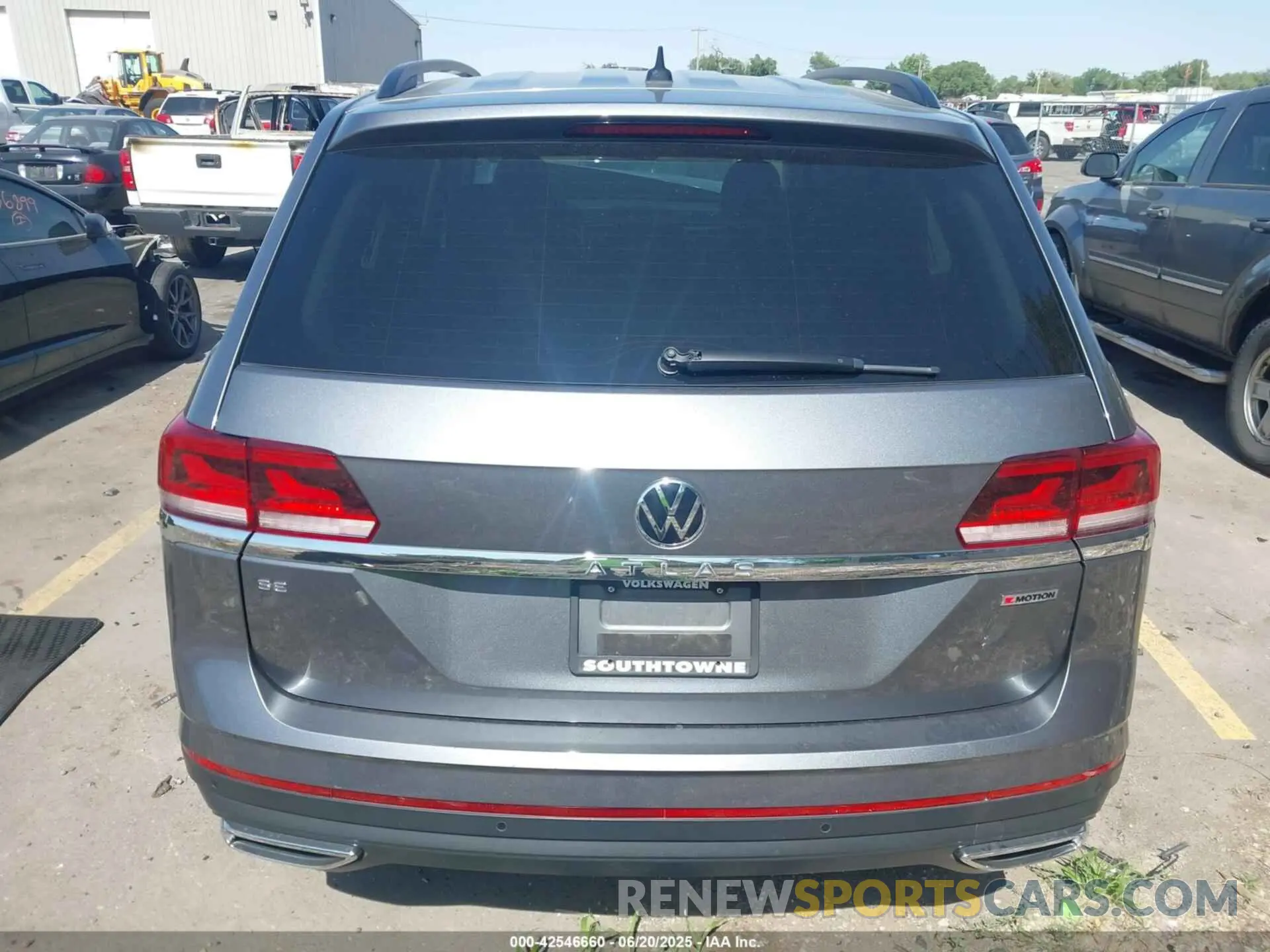 16 fotografías del automóvil dañado 1V2KP2CA6NC524326 VOLKSWAGEN ATLAS 2022