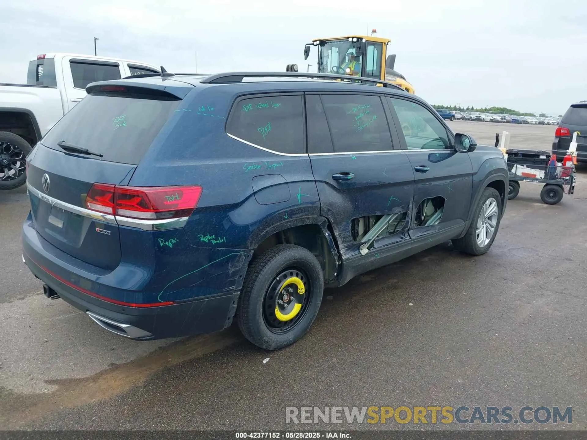 4 fotografías del automóvil dañado 1V2KR2CA0NC507709 VOLKSWAGEN ATLAS 2022
