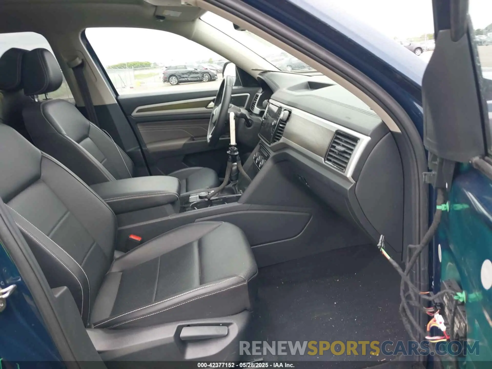 5 fotografías del automóvil dañado 1V2KR2CA0NC507709 VOLKSWAGEN ATLAS 2022
