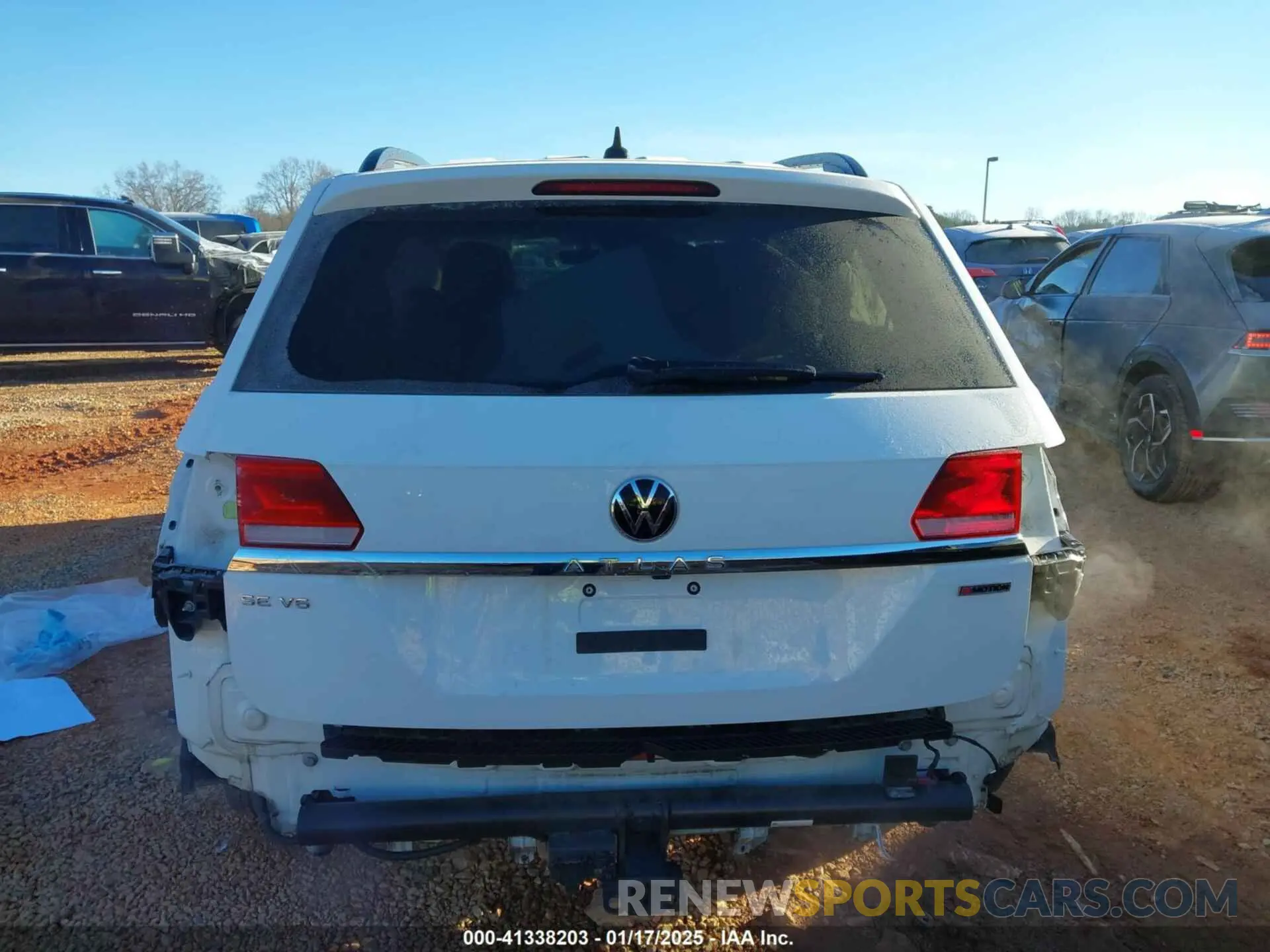 16 fotografías del automóvil dañado 1V2KR2CA2NC546401 VOLKSWAGEN ATLAS 2022