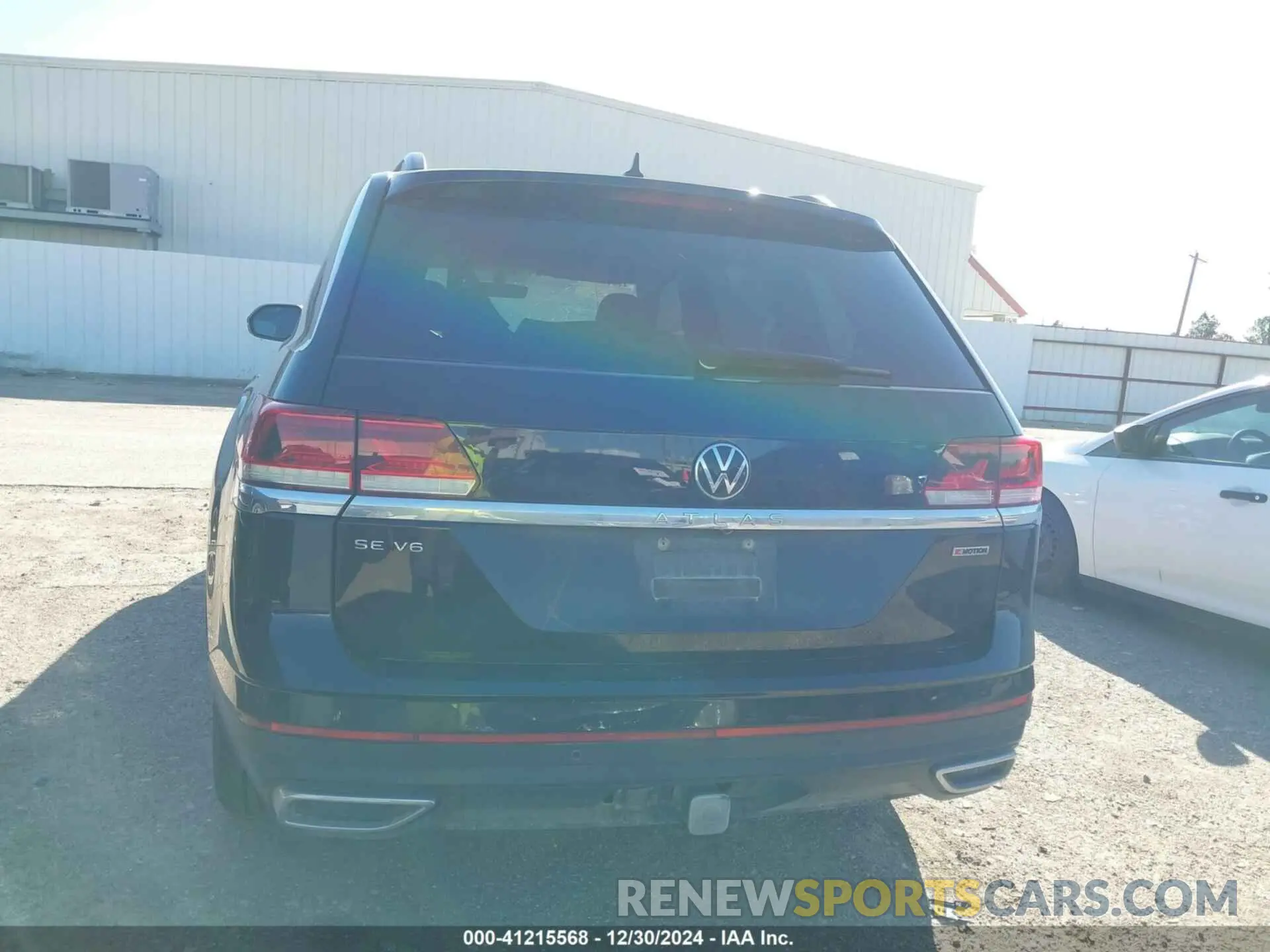 17 fotografías del automóvil dañado 1V2KR2CA4NC557772 VOLKSWAGEN ATLAS 2022