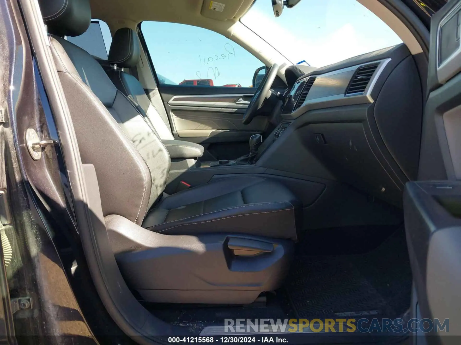 5 fotografías del automóvil dañado 1V2KR2CA4NC557772 VOLKSWAGEN ATLAS 2022