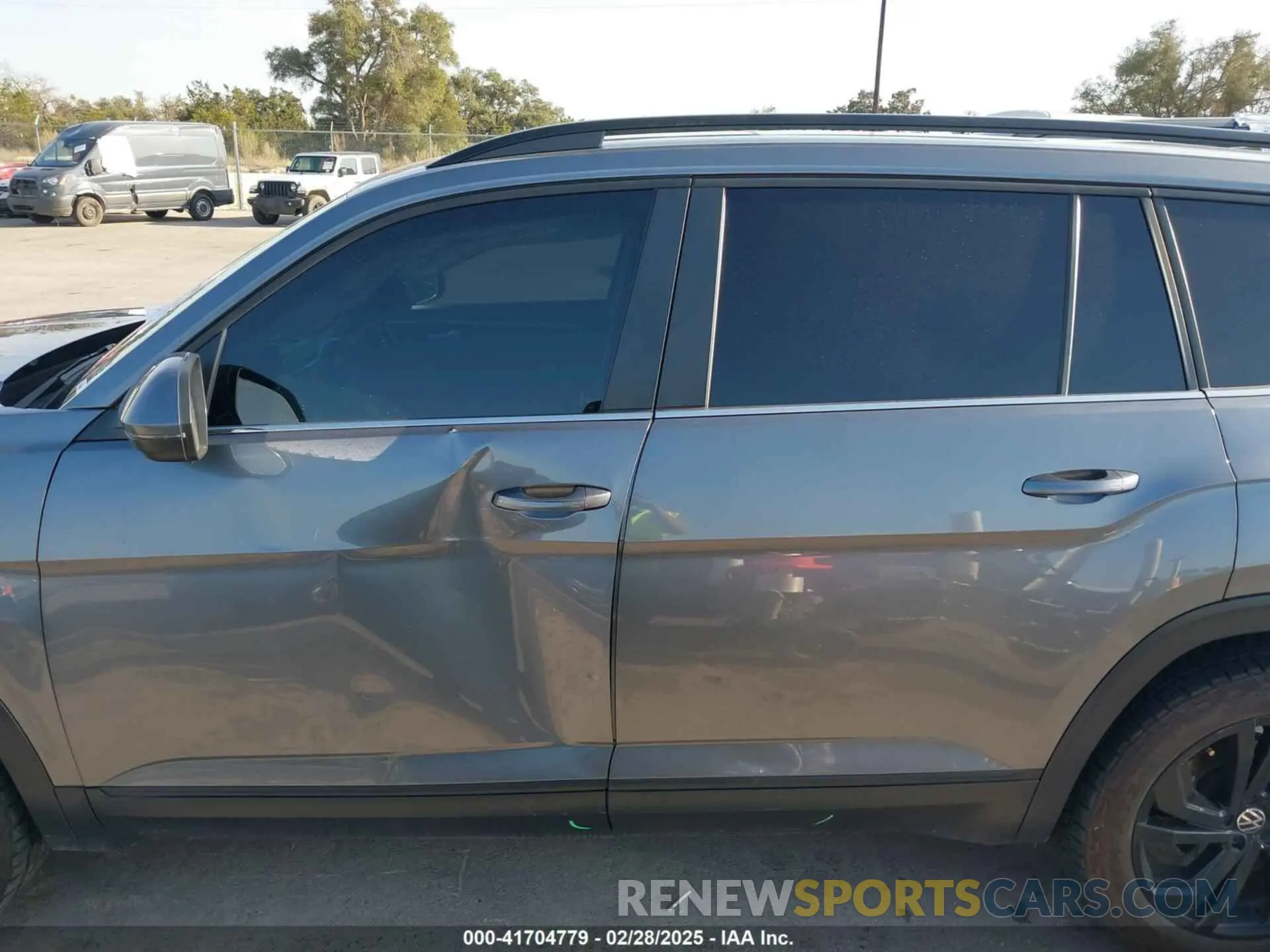14 fotografías del automóvil dañado 1V2KR2CA5NC507639 VOLKSWAGEN ATLAS 2022