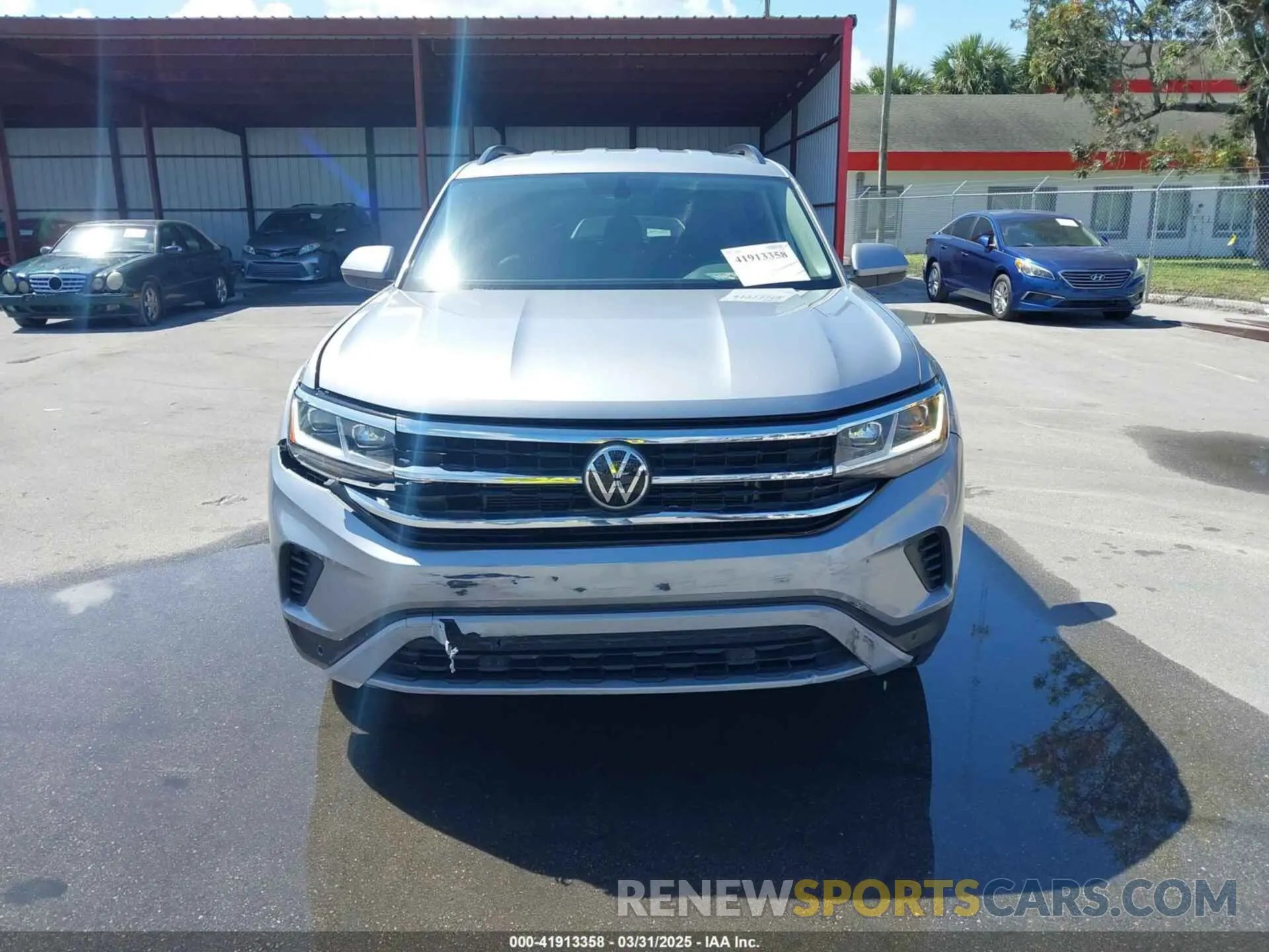12 fotografías del automóvil dañado 1V2WR2CA2NC542530 VOLKSWAGEN ATLAS 2022