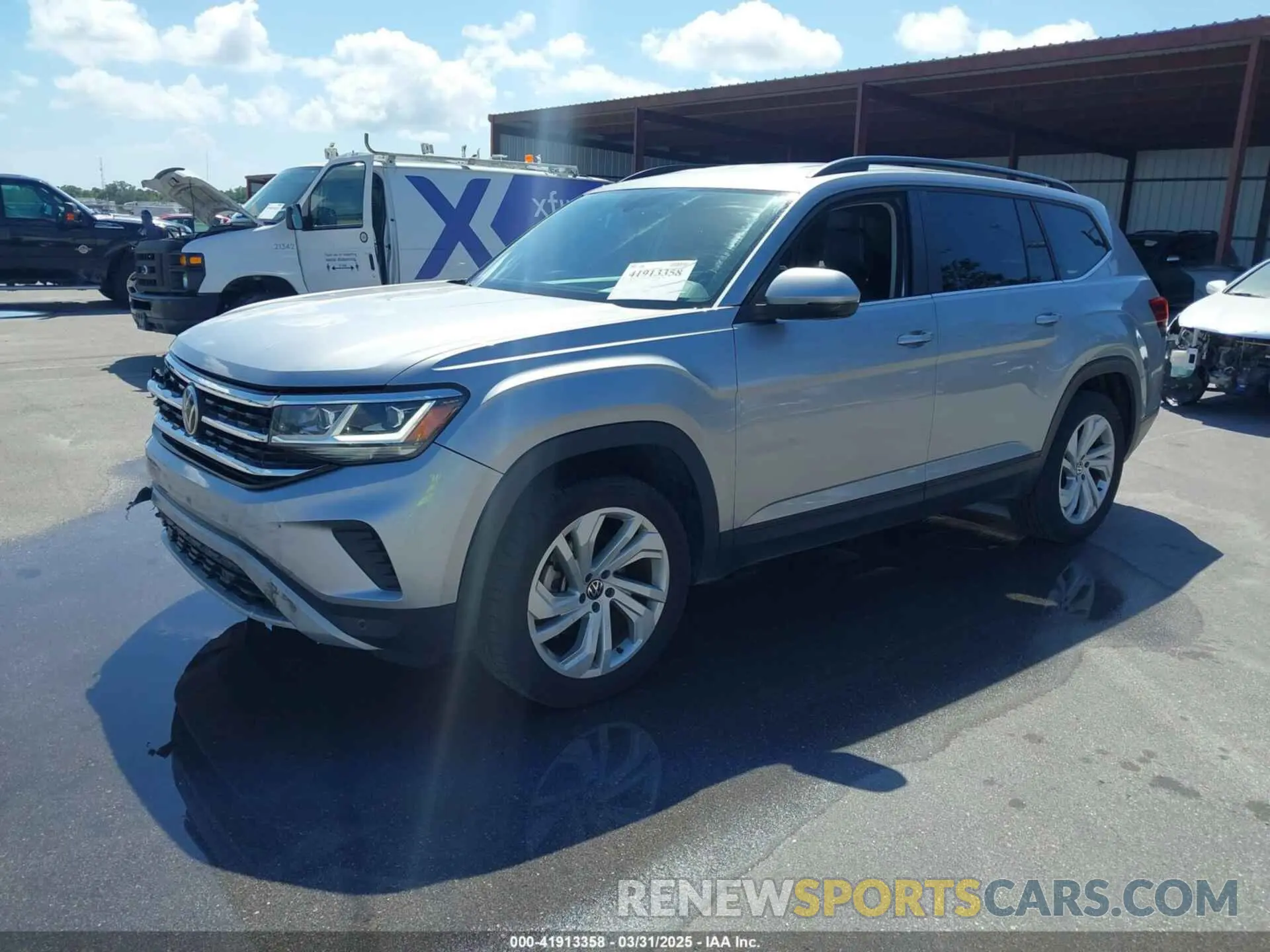 2 fotografías del automóvil dañado 1V2WR2CA2NC542530 VOLKSWAGEN ATLAS 2022