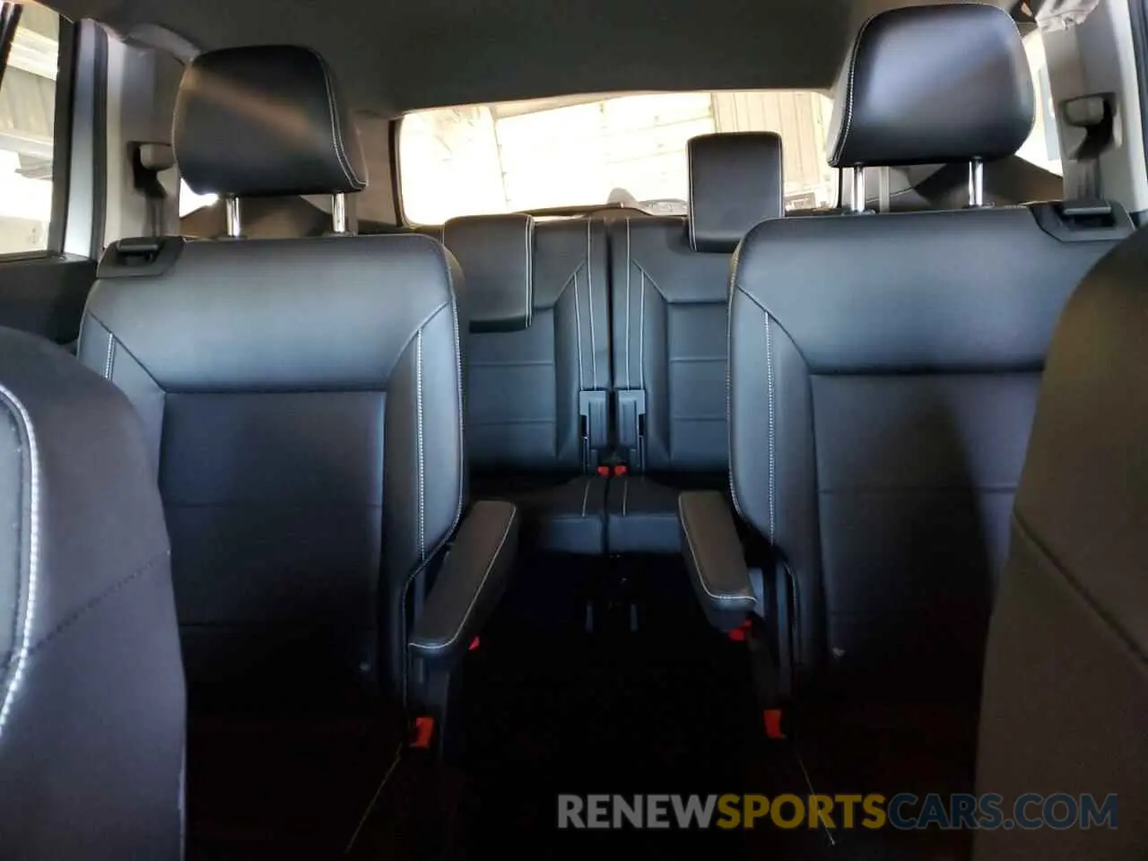10 fotografías del automóvil dañado 1V2BR2CA4PC529988 VOLKSWAGEN ATLAS 2023