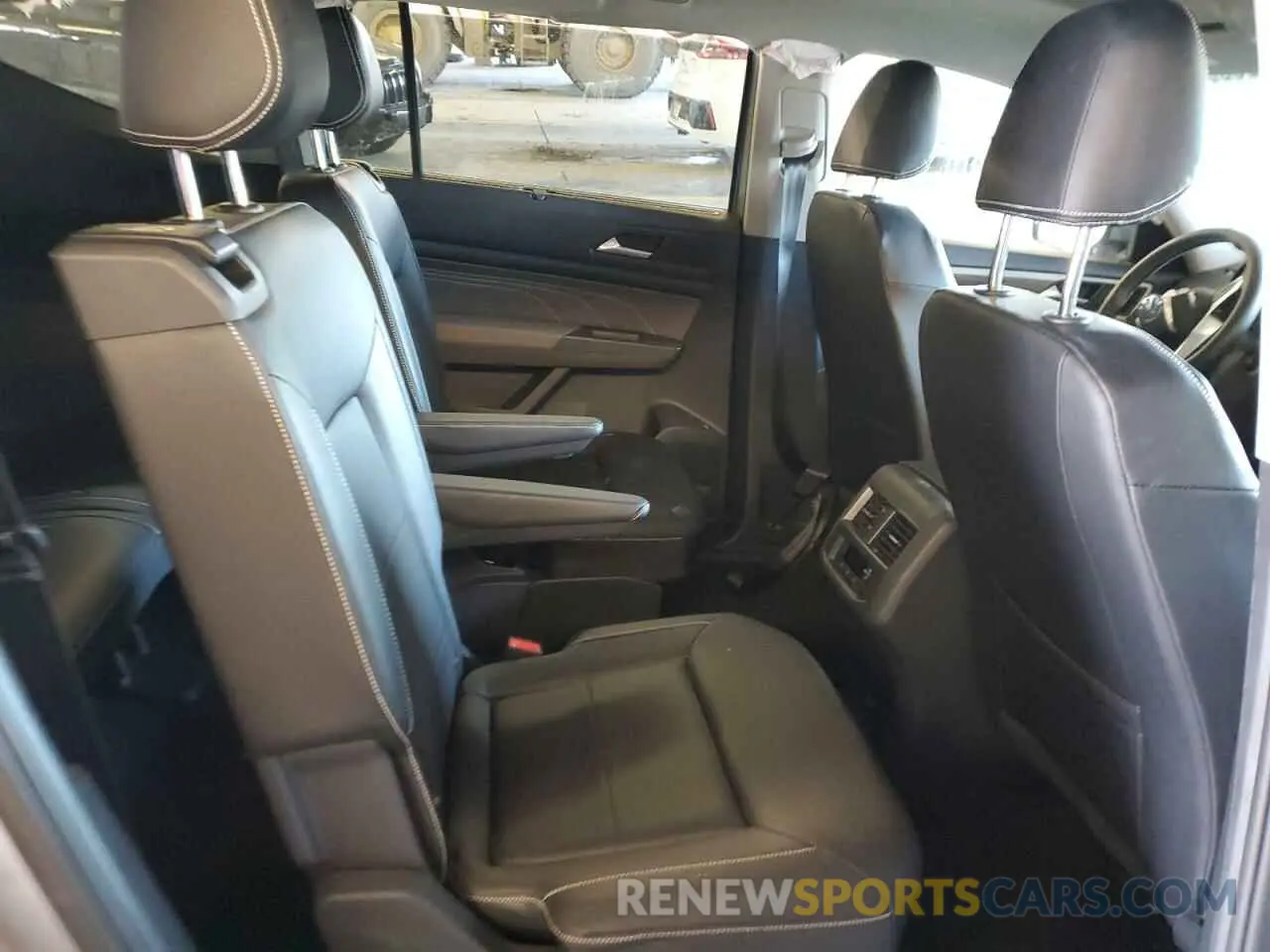 12 fotografías del automóvil dañado 1V2BR2CA4PC529988 VOLKSWAGEN ATLAS 2023