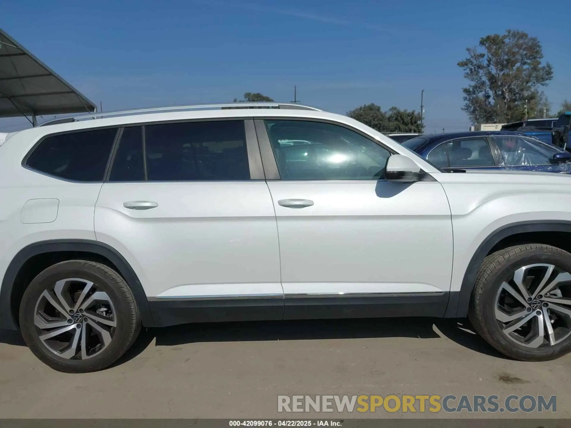 13 fotografías del automóvil dañado 1V2BR2CA7PC527099 VOLKSWAGEN ATLAS 2023