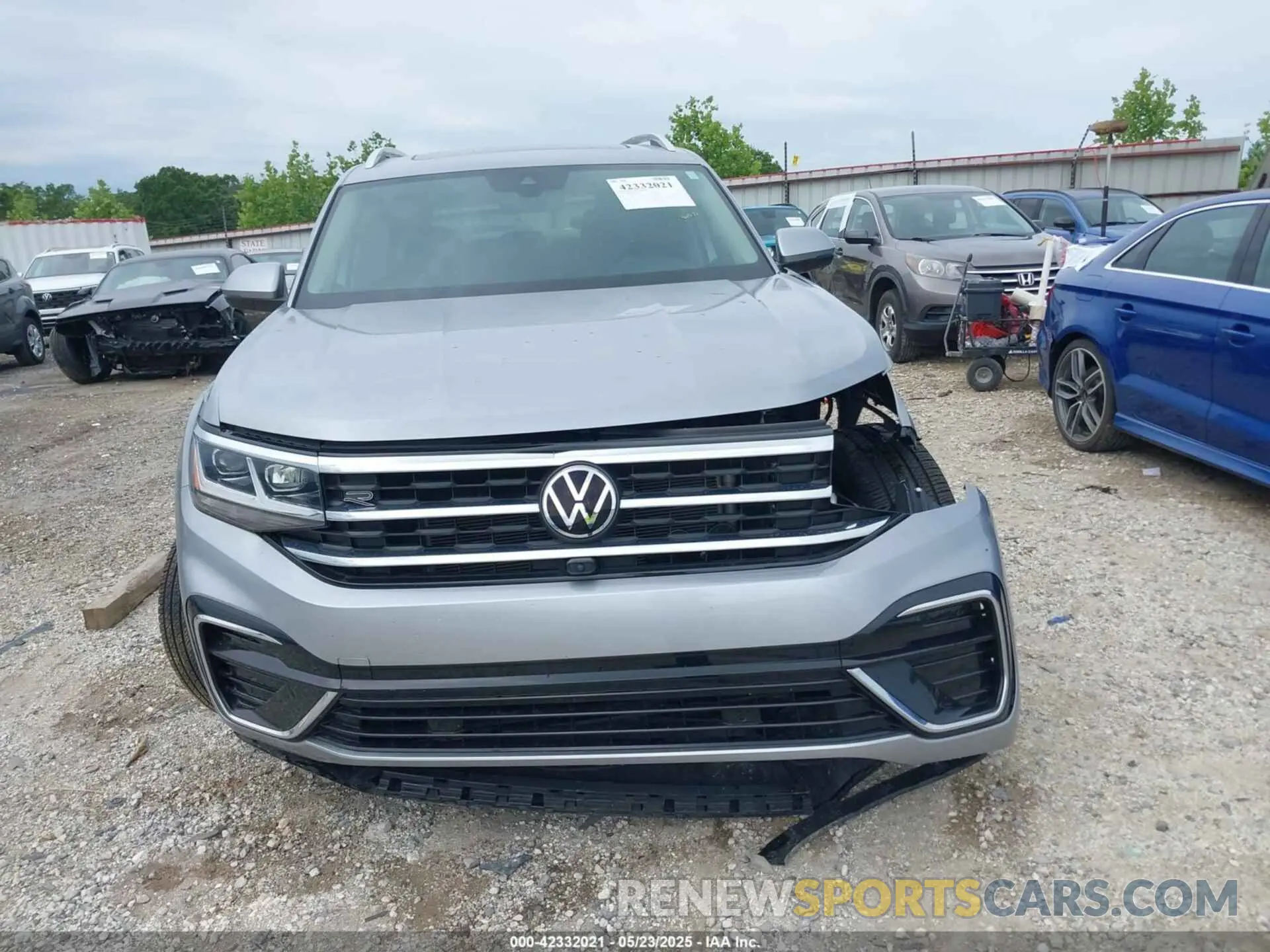11 fotografías del automóvil dañado 1V2FR2CA1PC504371 VOLKSWAGEN ATLAS 2023