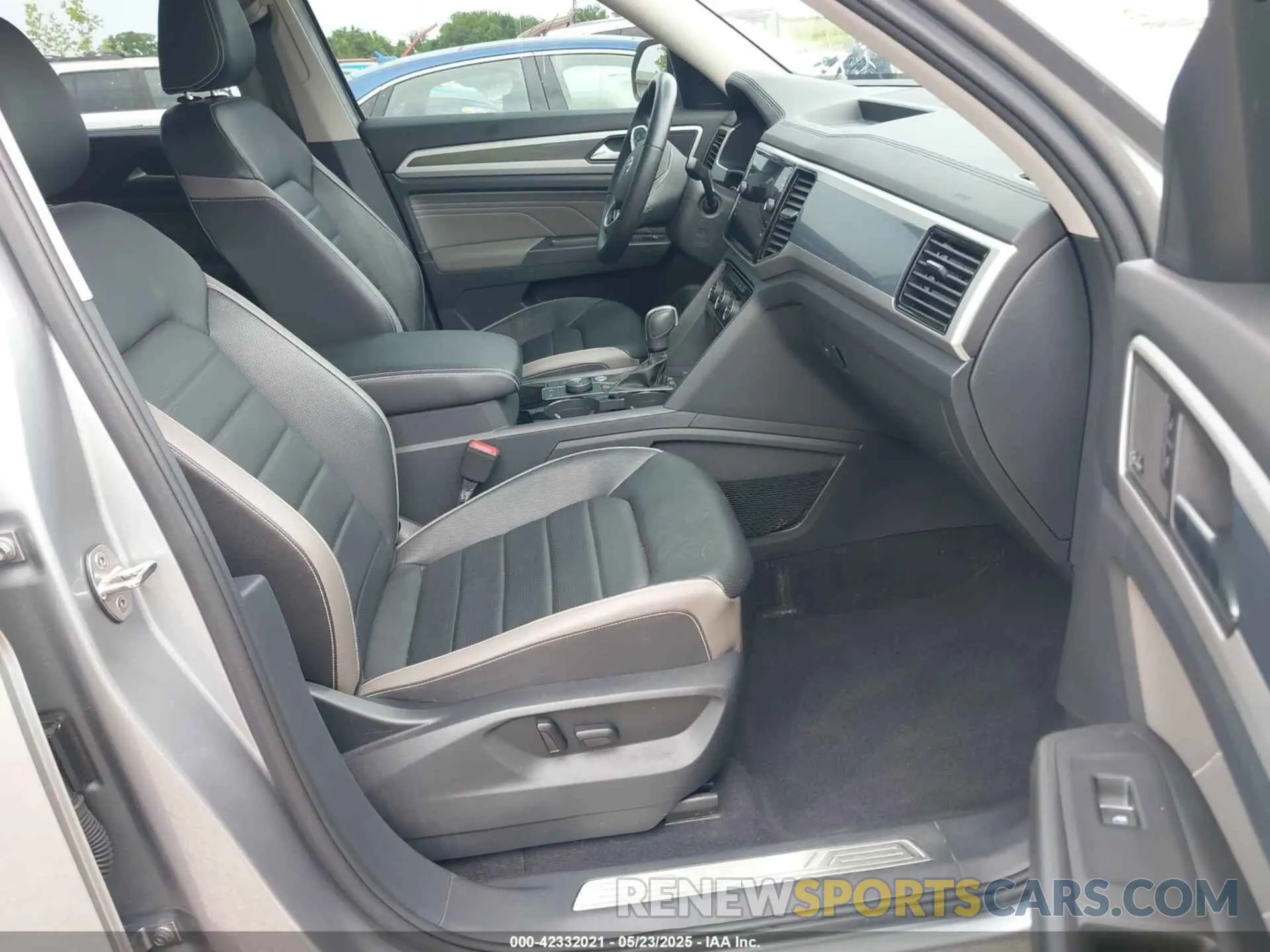 5 fotografías del automóvil dañado 1V2FR2CA1PC504371 VOLKSWAGEN ATLAS 2023