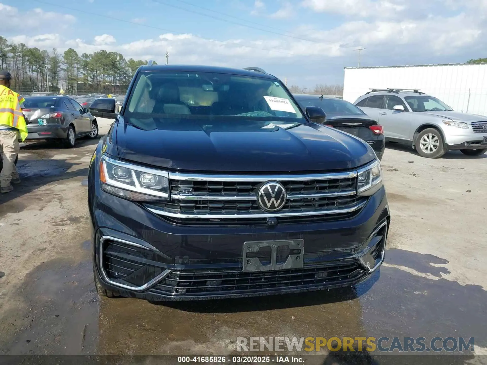 12 fotografías del automóvil dañado 1V2FR2CA2PC557077 VOLKSWAGEN ATLAS 2023