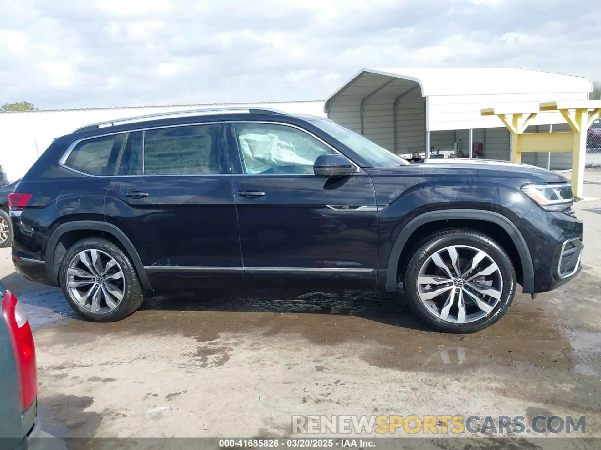 13 fotografías del automóvil dañado 1V2FR2CA2PC557077 VOLKSWAGEN ATLAS 2023