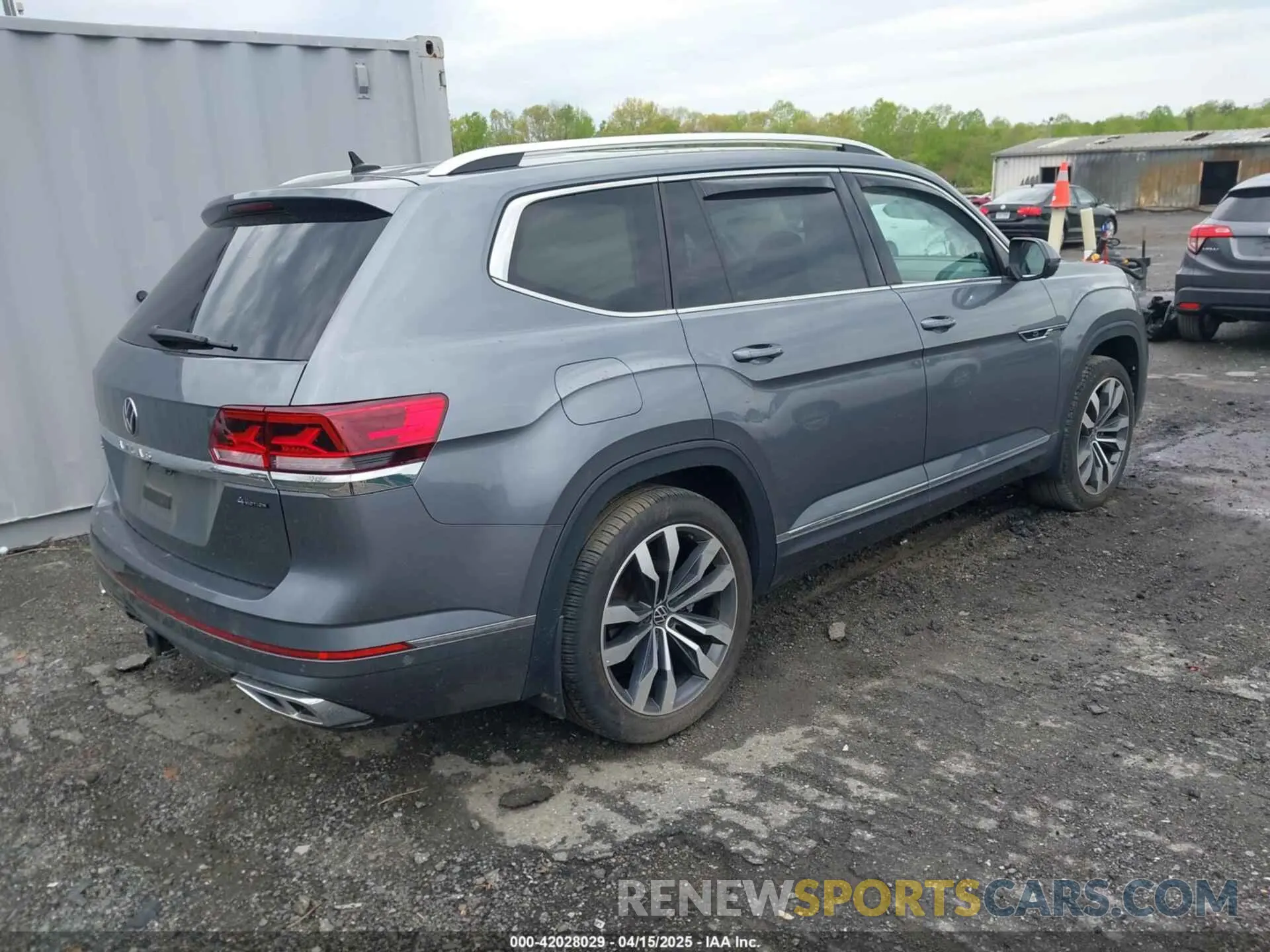 4 fotografías del automóvil dañado 1V2FR2CA4PC514425 VOLKSWAGEN ATLAS 2023