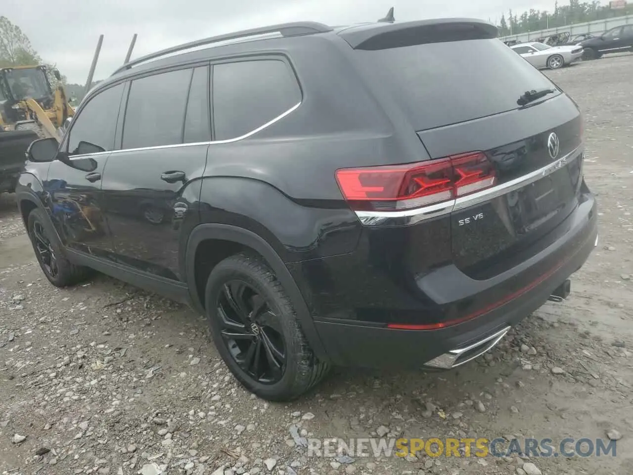 2 fotografías del automóvil dañado 1V2HR2CA0PC523549 VOLKSWAGEN ATLAS 2023
