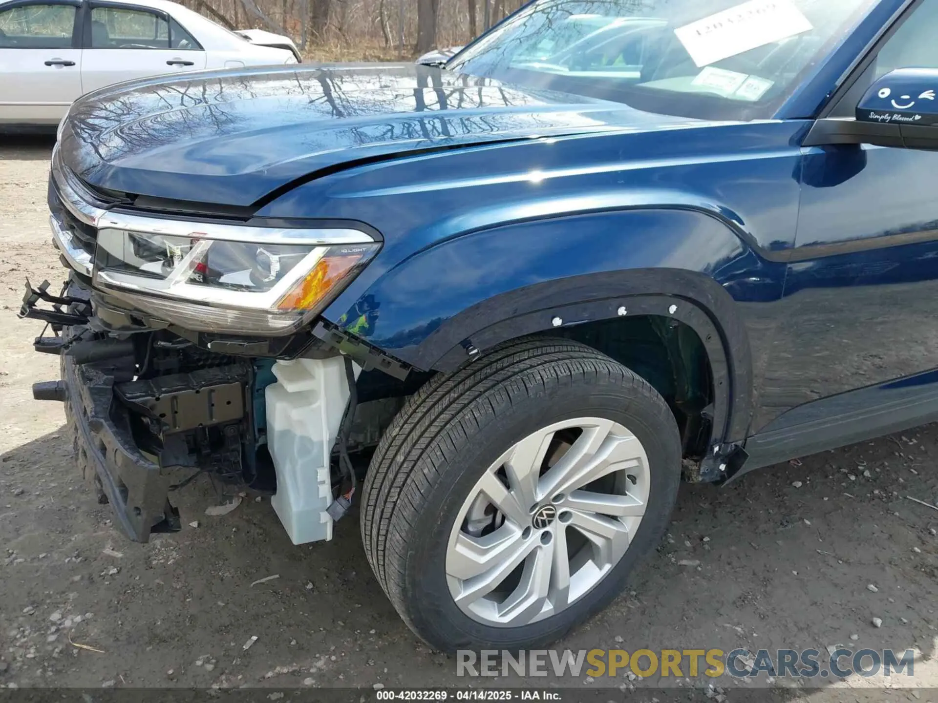 18 fotografías del automóvil dañado 1V2HR2CA2PC505456 VOLKSWAGEN ATLAS 2023