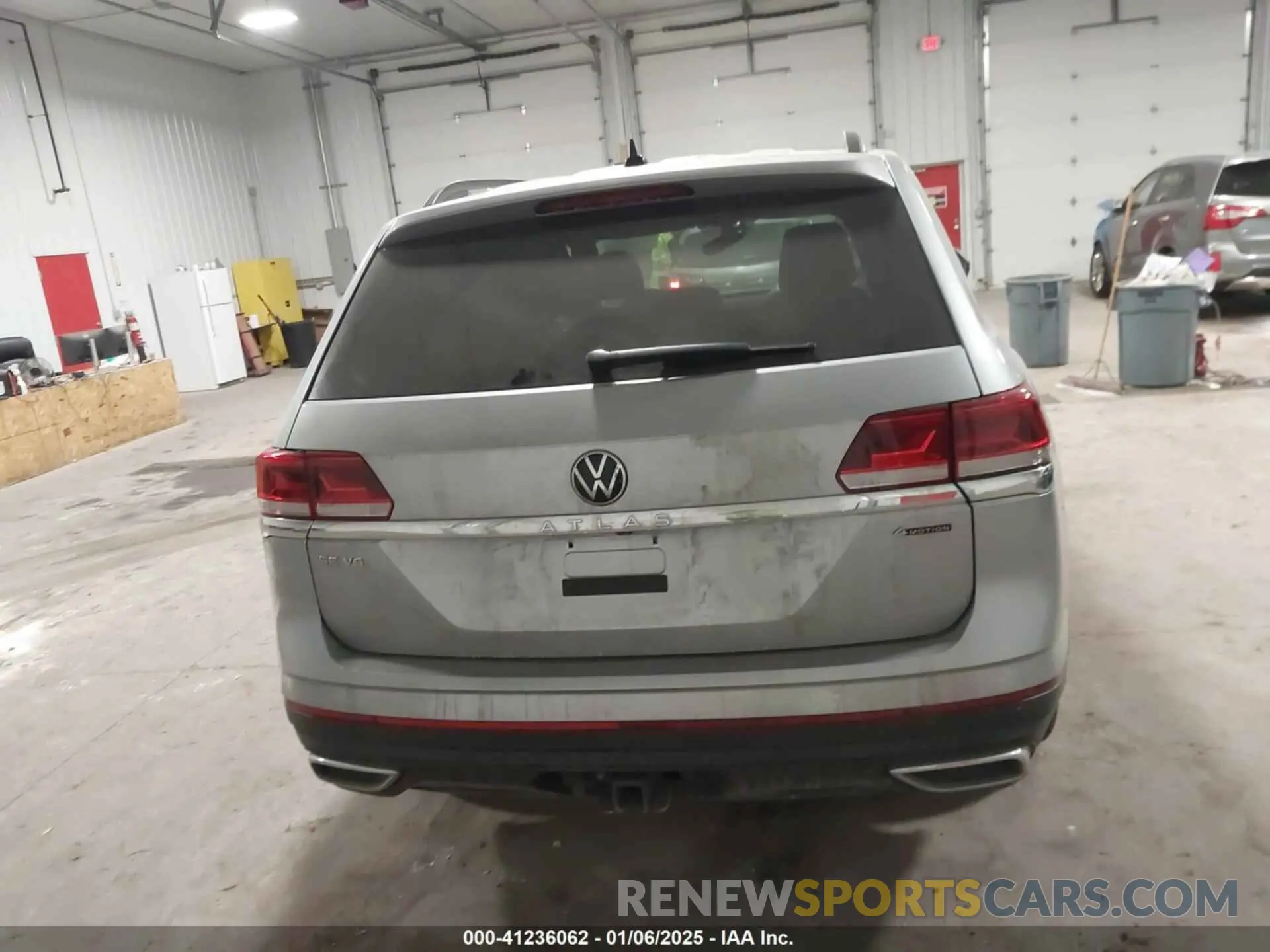 16 fotografías del automóvil dañado 1V2HR2CA5PC516757 VOLKSWAGEN ATLAS 2023