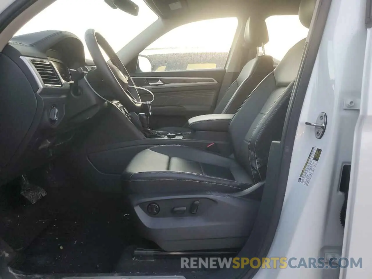 7 fotografías del automóvil dañado 1V2HR2CA5PC526883 VOLKSWAGEN ATLAS 2023