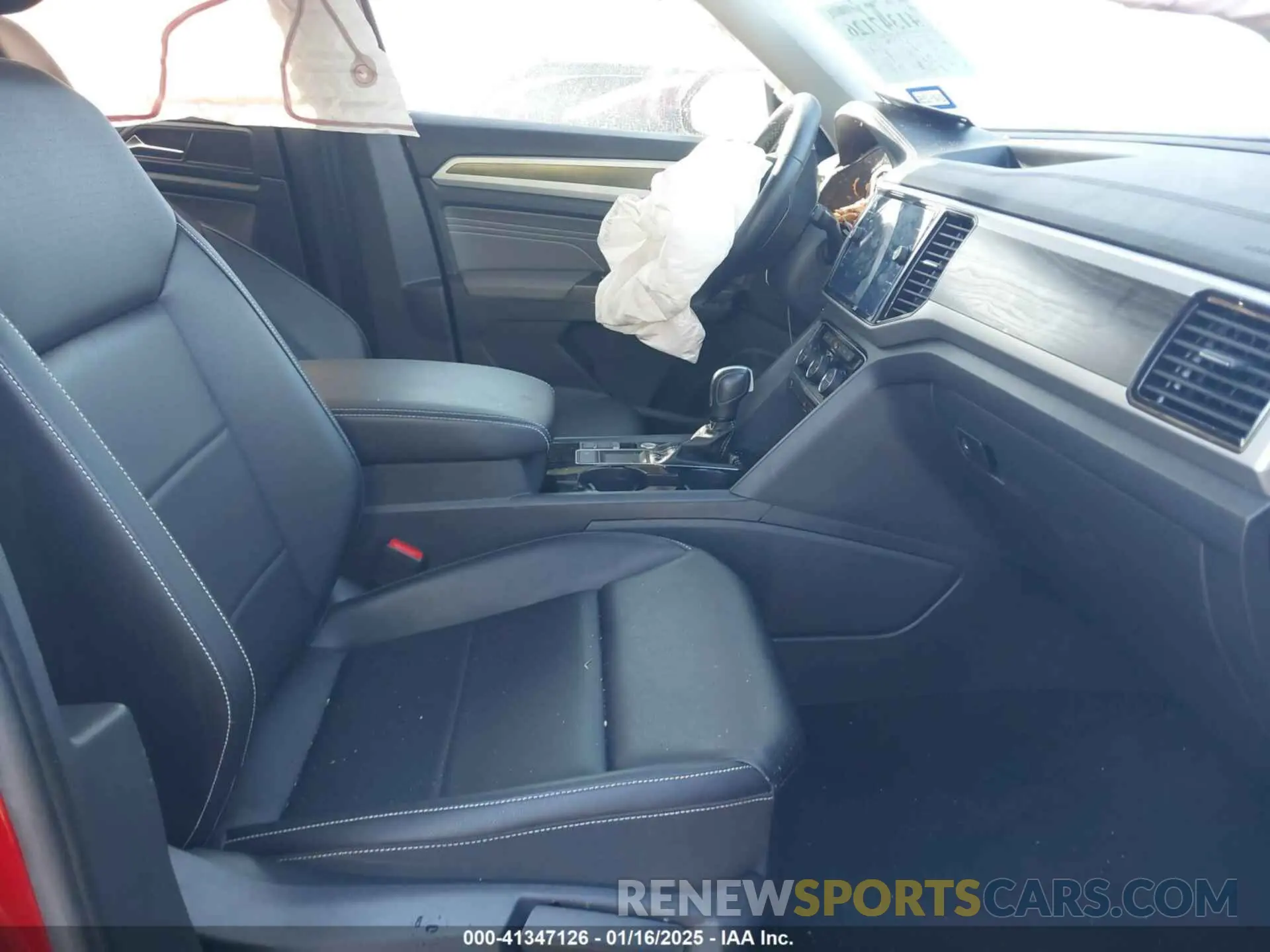 5 fotografías del automóvil dañado 1V2JR2CA0PC538697 VOLKSWAGEN ATLAS 2023