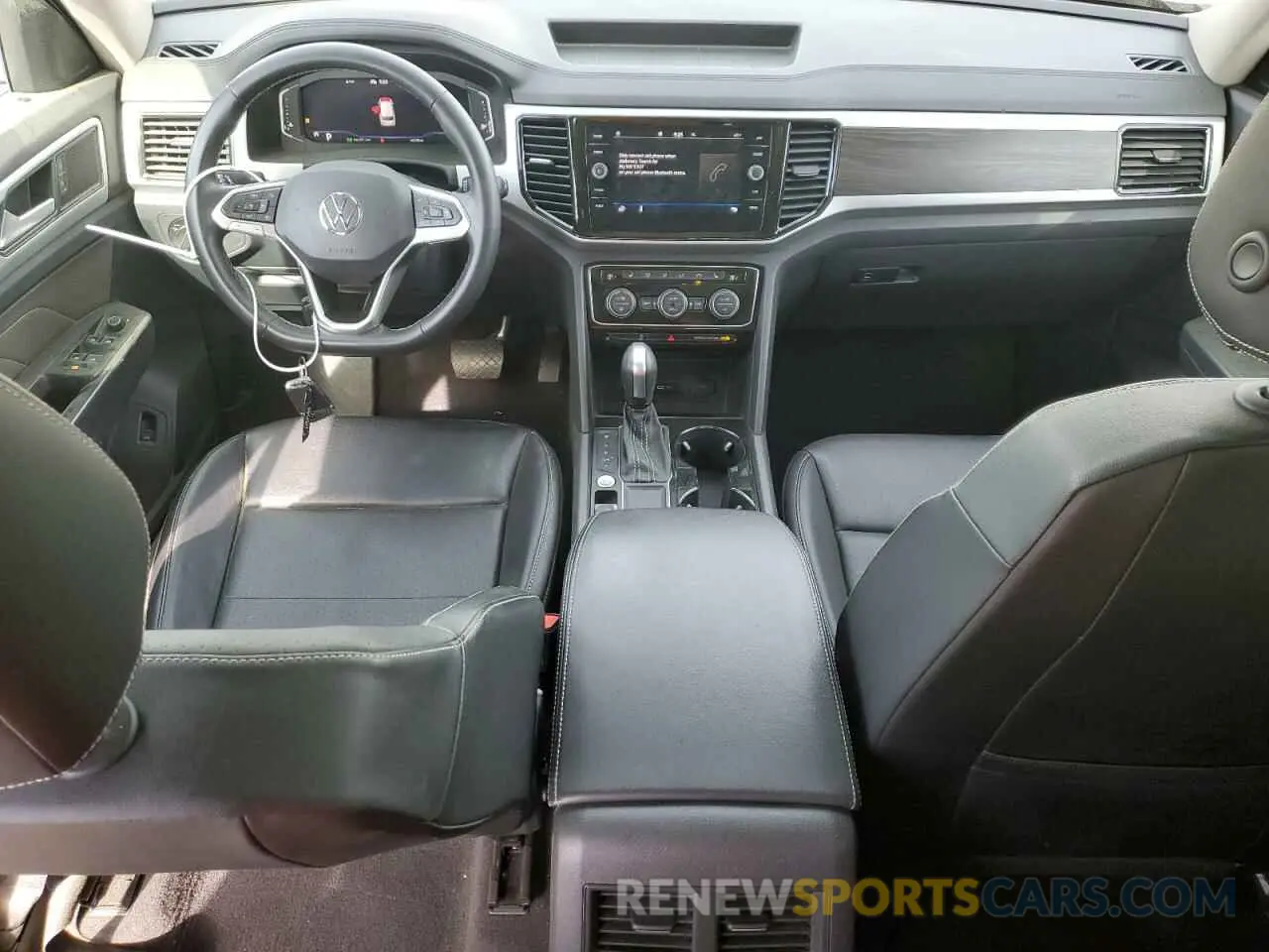 8 fotografías del automóvil dañado 1V2JR2CA3PC509307 VOLKSWAGEN ATLAS 2023