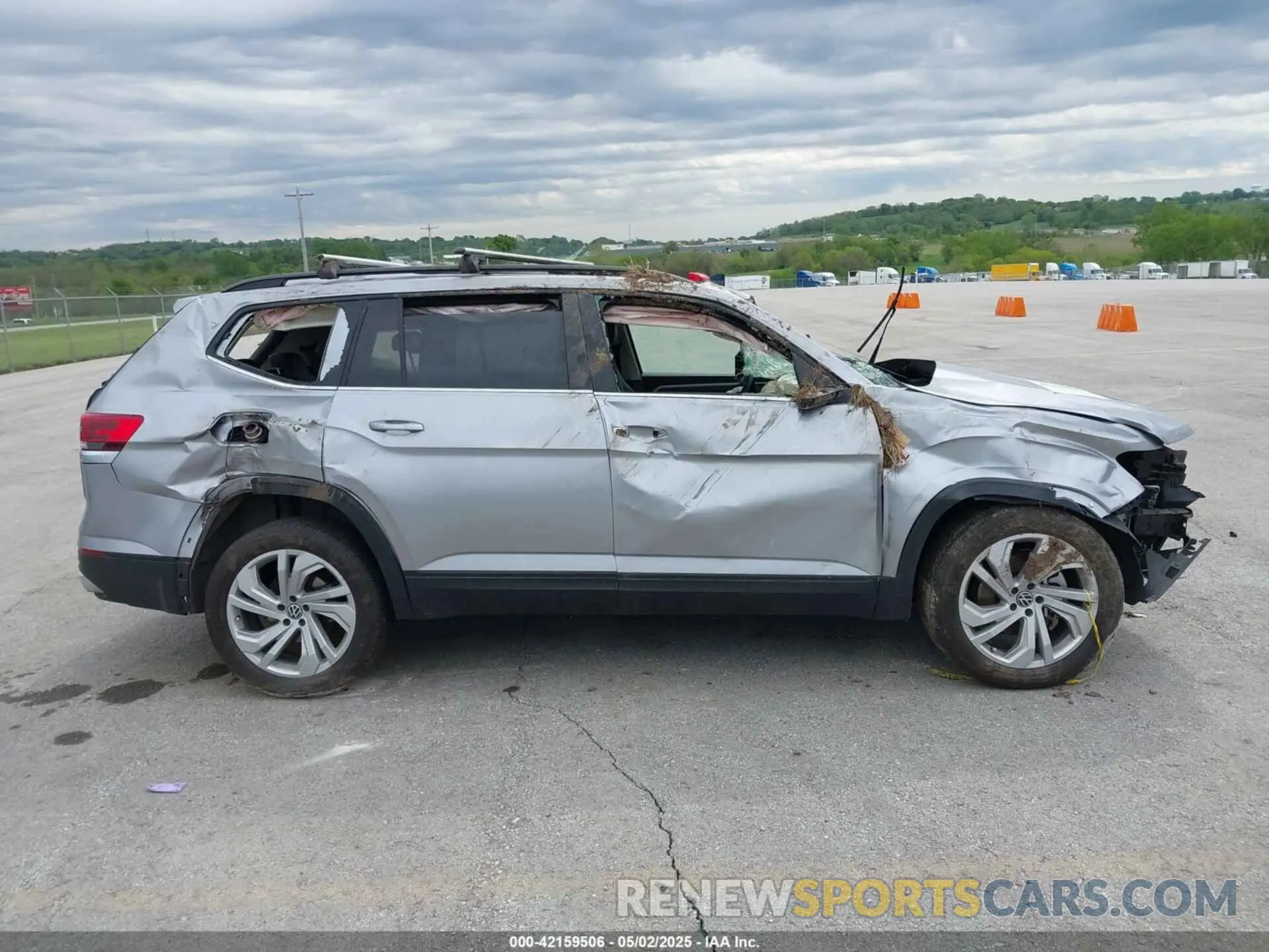 13 fotografías del automóvil dañado 1V2JR2CA5PC524780 VOLKSWAGEN ATLAS 2023
