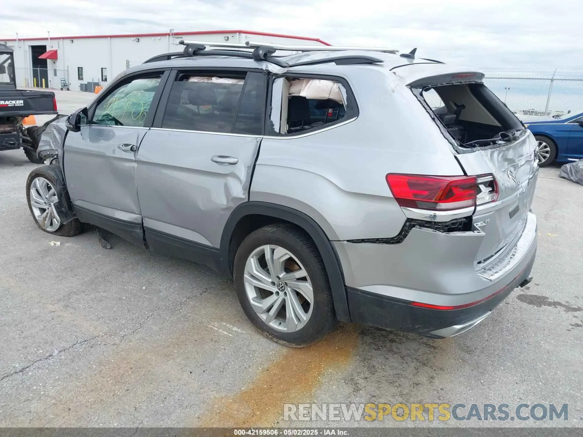 3 fotografías del automóvil dañado 1V2JR2CA5PC524780 VOLKSWAGEN ATLAS 2023