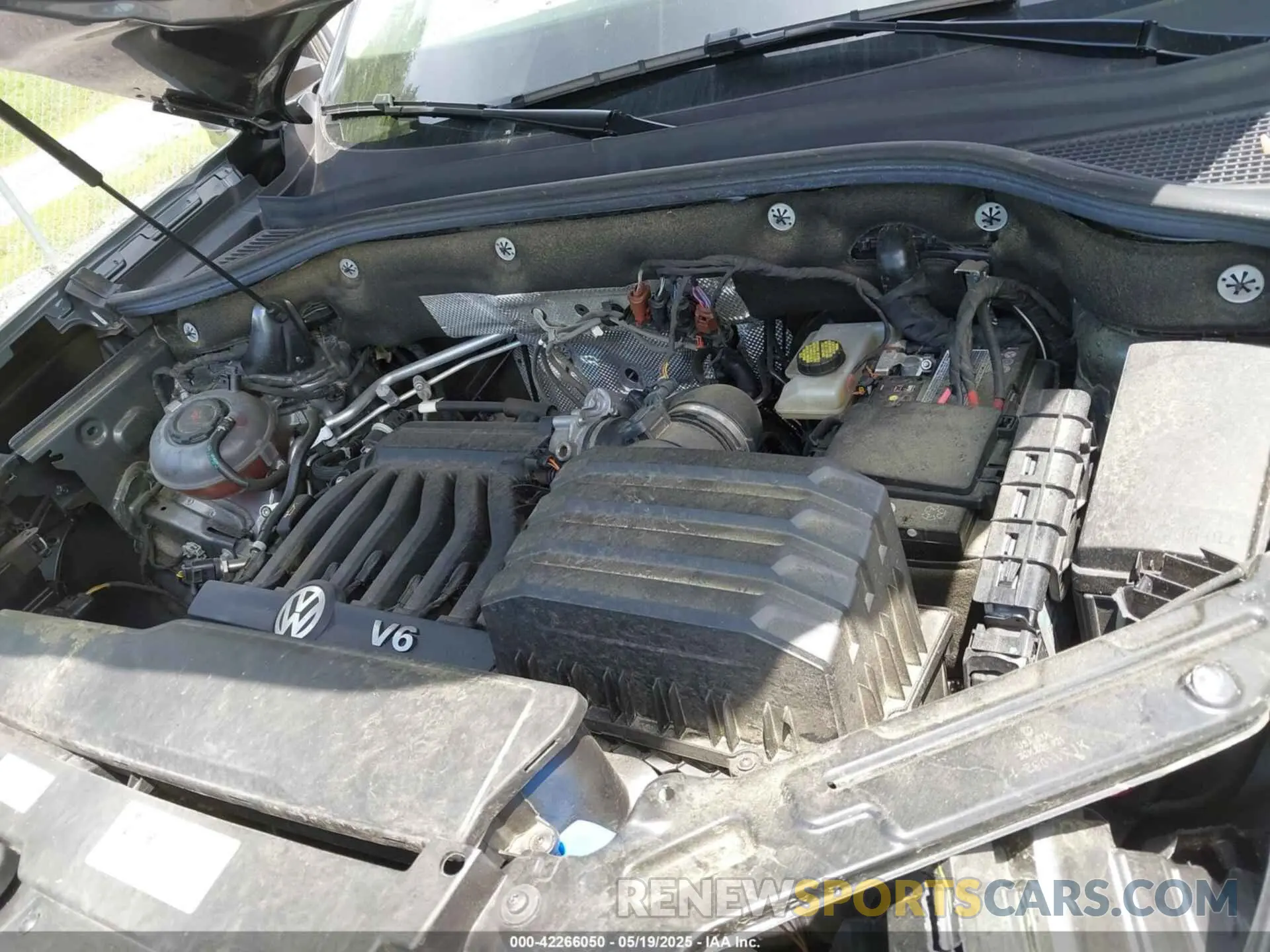 10 fotografías del automóvil dañado 1V2KR2CA1PC541564 VOLKSWAGEN ATLAS 2023