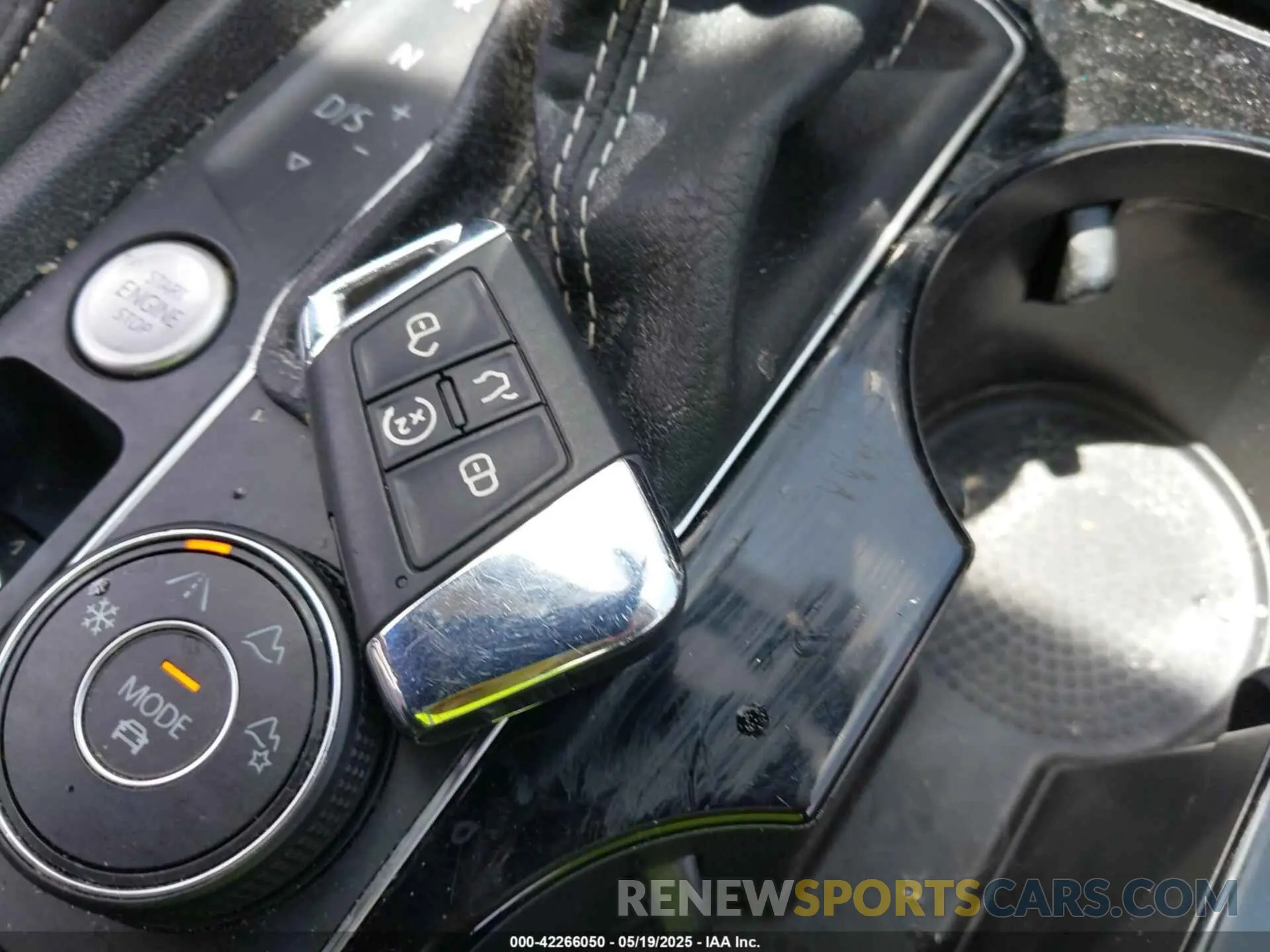11 fotografías del automóvil dañado 1V2KR2CA1PC541564 VOLKSWAGEN ATLAS 2023