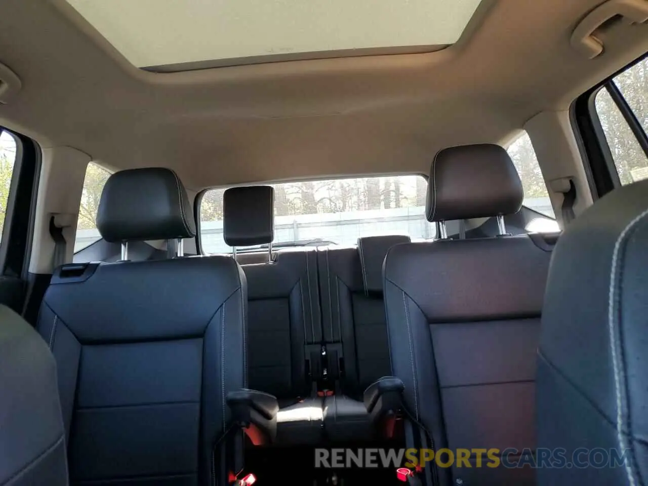 10 fotografías del automóvil dañado 1V2KR2CA3PC521929 VOLKSWAGEN ATLAS 2023