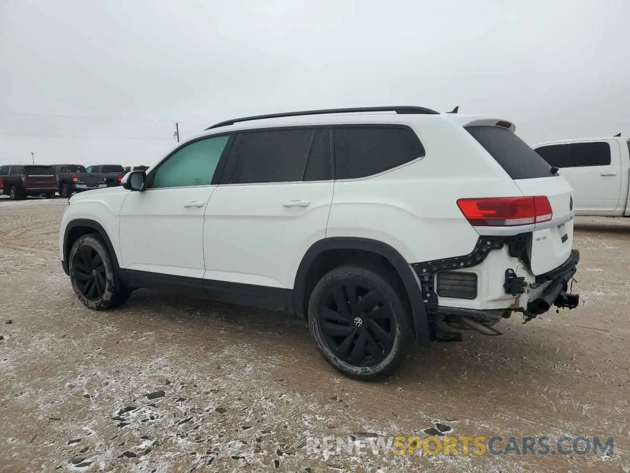 2 fotografías del automóvil dañado 1V2KR2CA8PC546230 VOLKSWAGEN ATLAS 2023