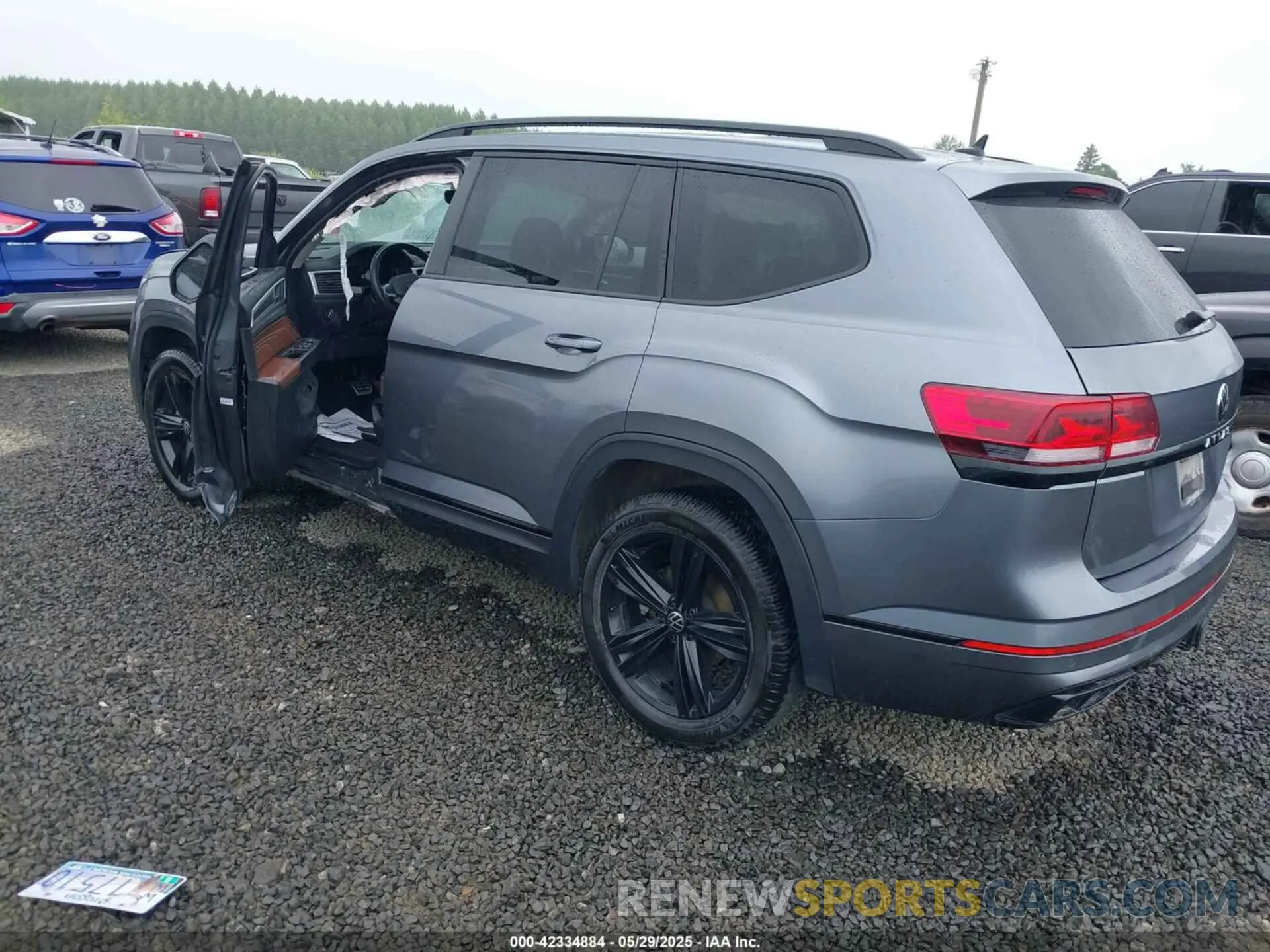 3 fotografías del automóvil dañado 1V2SR2CA5PC535282 VOLKSWAGEN ATLAS 2023
