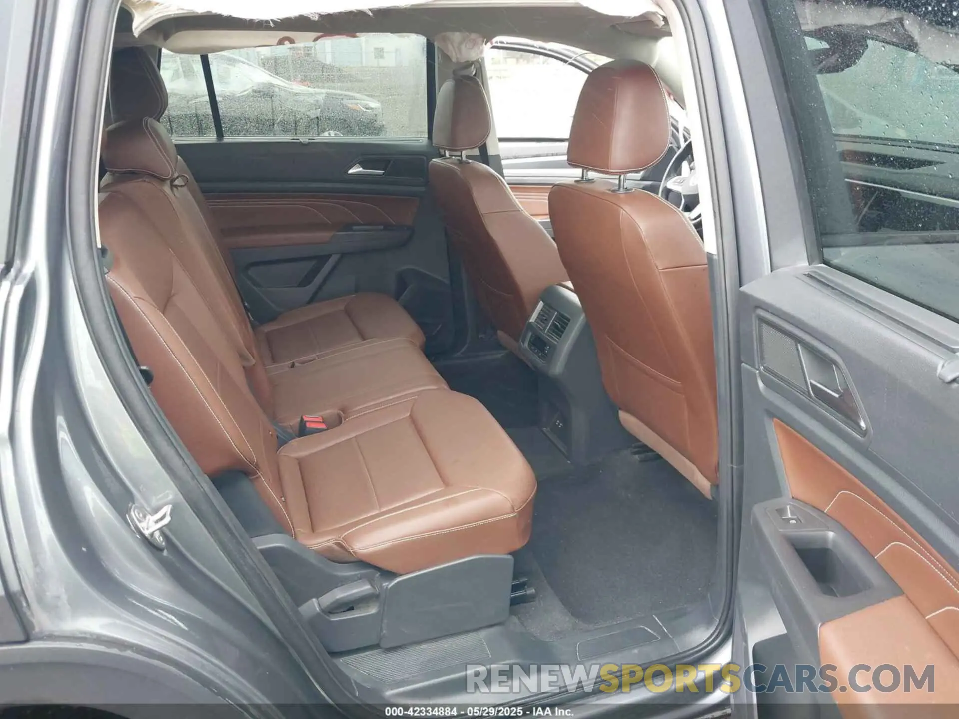 8 fotografías del automóvil dañado 1V2SR2CA5PC535282 VOLKSWAGEN ATLAS 2023