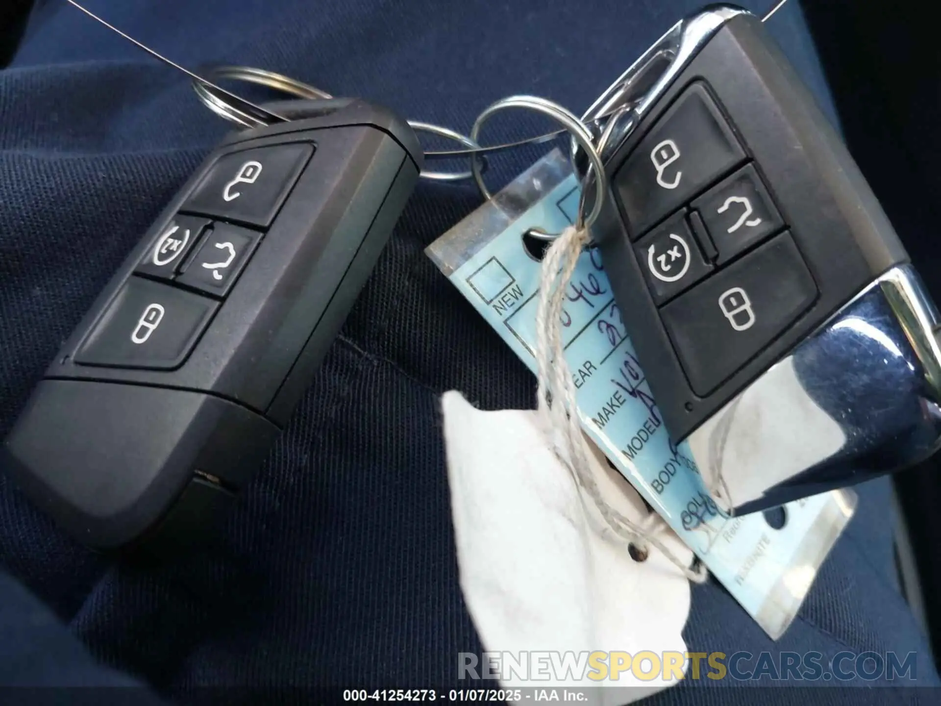 11 fotografías del automóvil dañado 1V2WP2CA7PC549921 VOLKSWAGEN ATLAS 2023