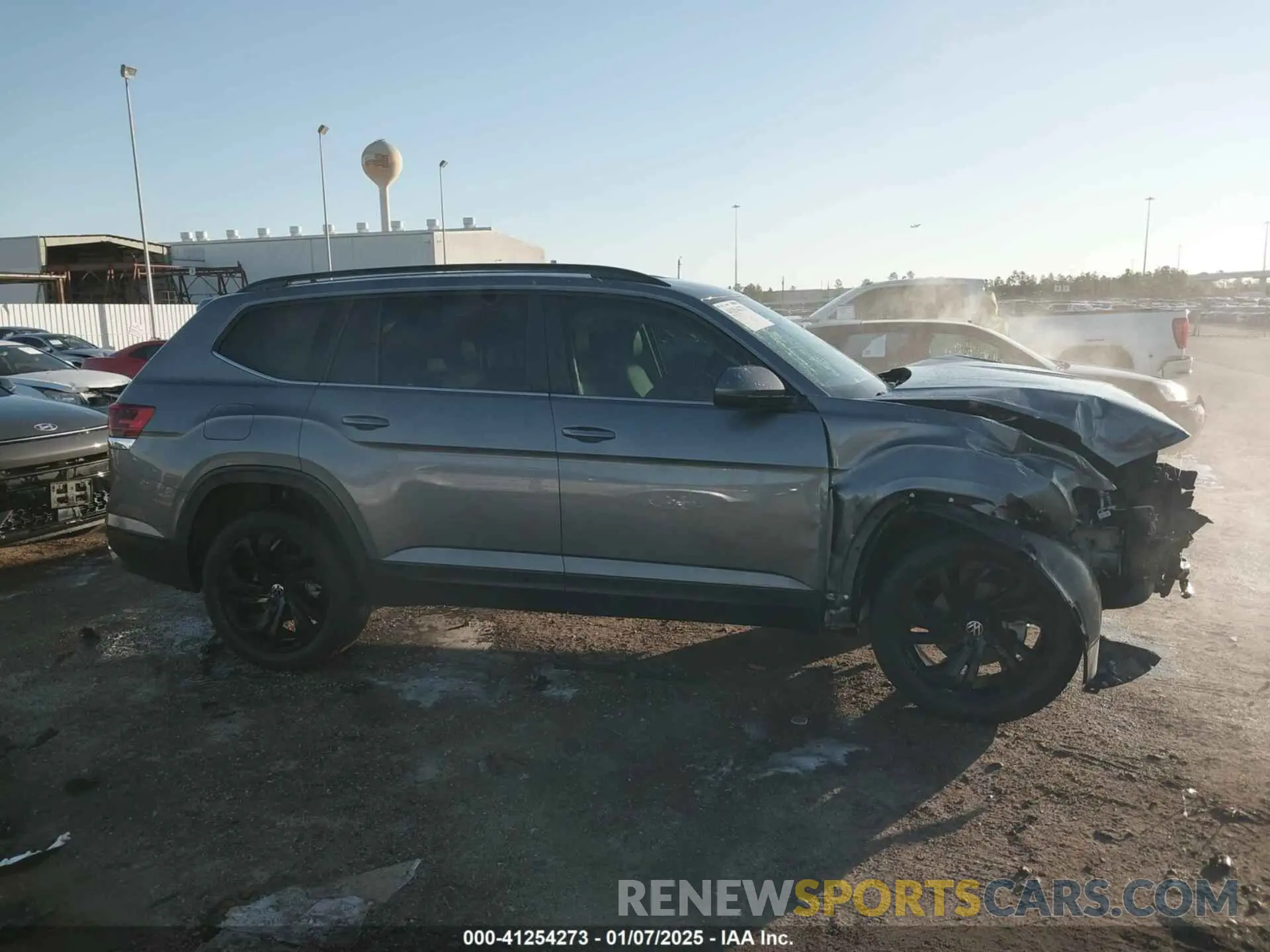 14 fotografías del automóvil dañado 1V2WP2CA7PC549921 VOLKSWAGEN ATLAS 2023