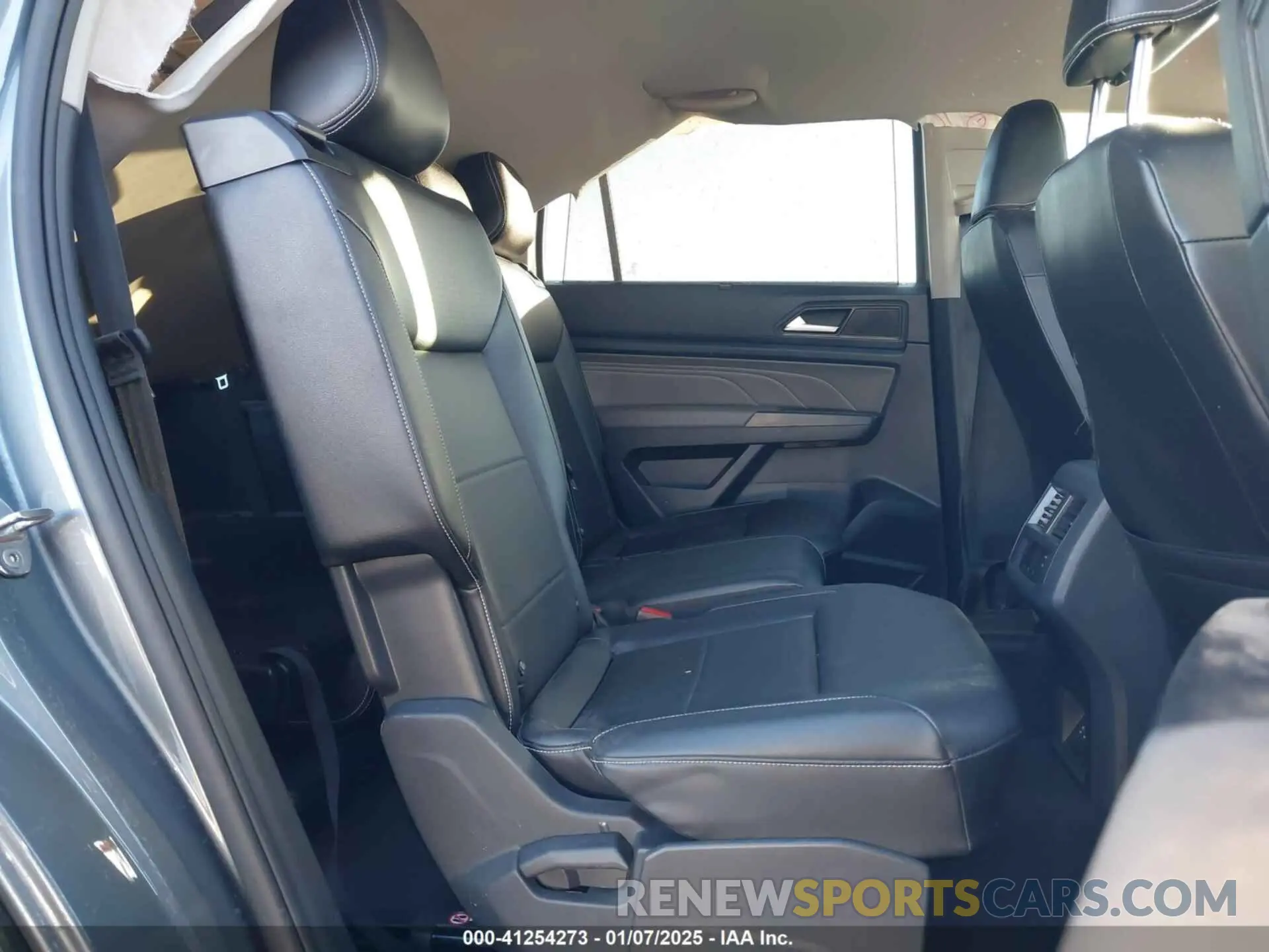8 fotografías del automóvil dañado 1V2WP2CA7PC549921 VOLKSWAGEN ATLAS 2023