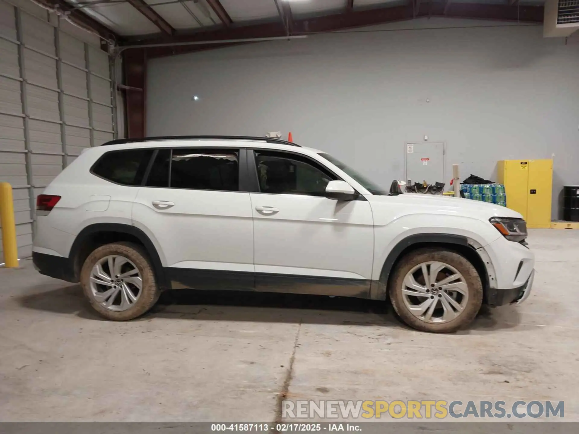13 fotografías del automóvil dañado 1V2WR2CA2PC530932 VOLKSWAGEN ATLAS 2023
